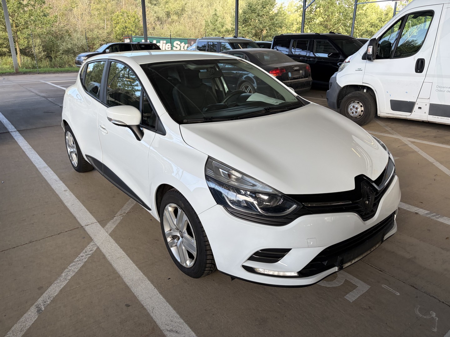 Renault Clio 0.9 TCe Zen - Petrol - Manual - 90 hp - 185.331 km