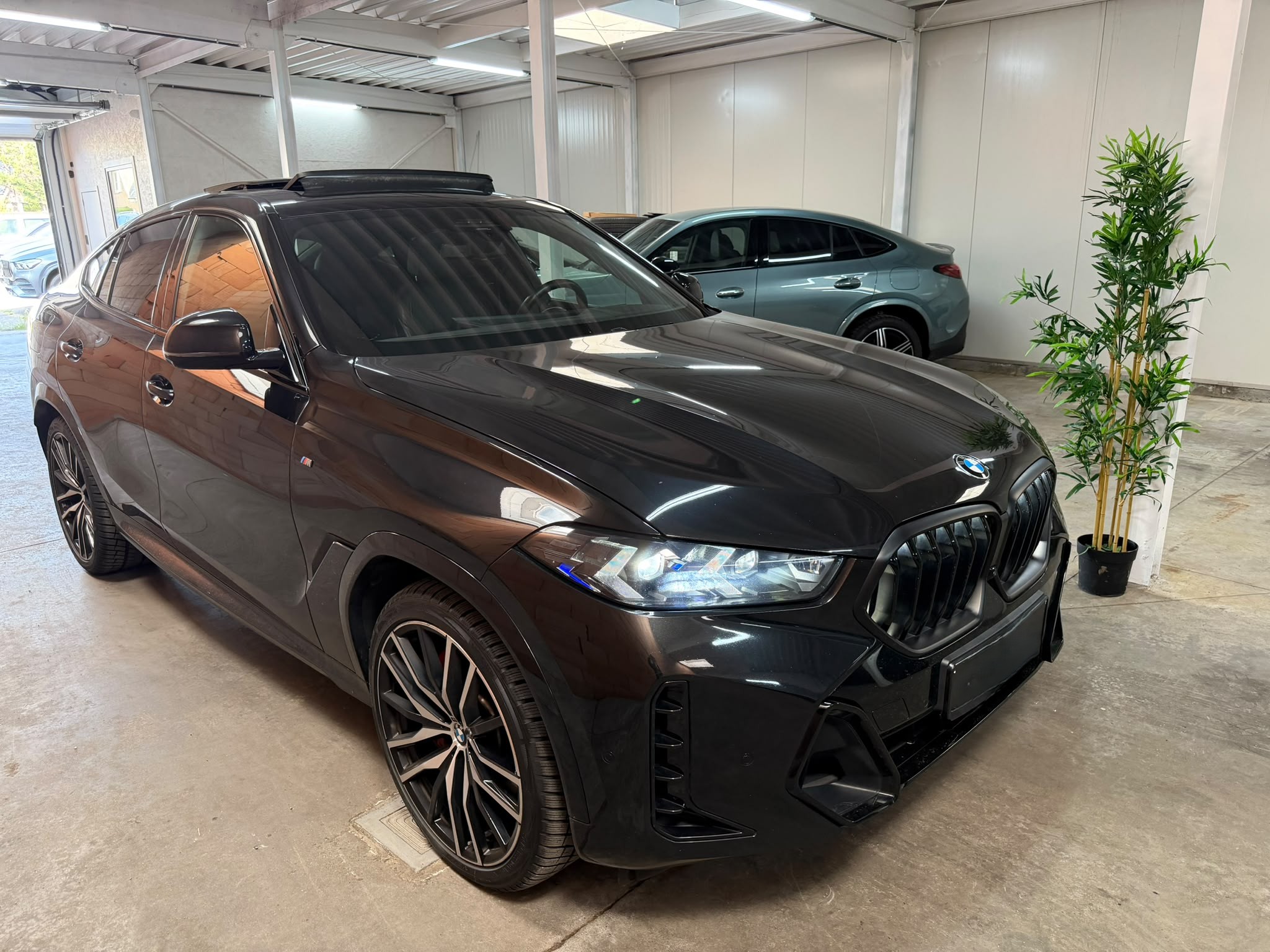 BMW X6 40i M Sport - xDrive - Petrol - Automatic - 381 hp - 59.330 km