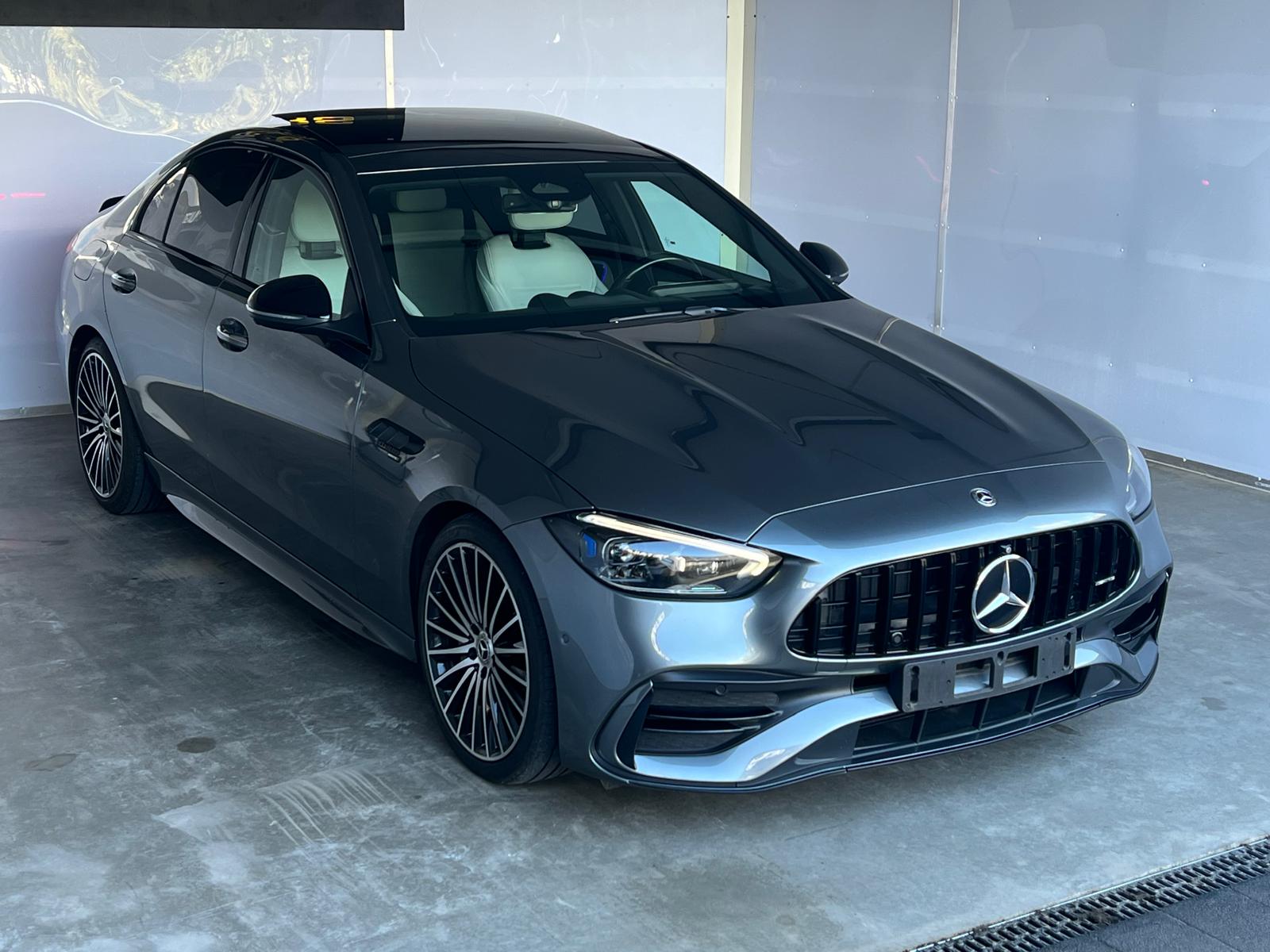 Mercedes-Benz C 180 AMG Line - 4-Matic - Petrol - Automatic - 170 hp - 105.265 km