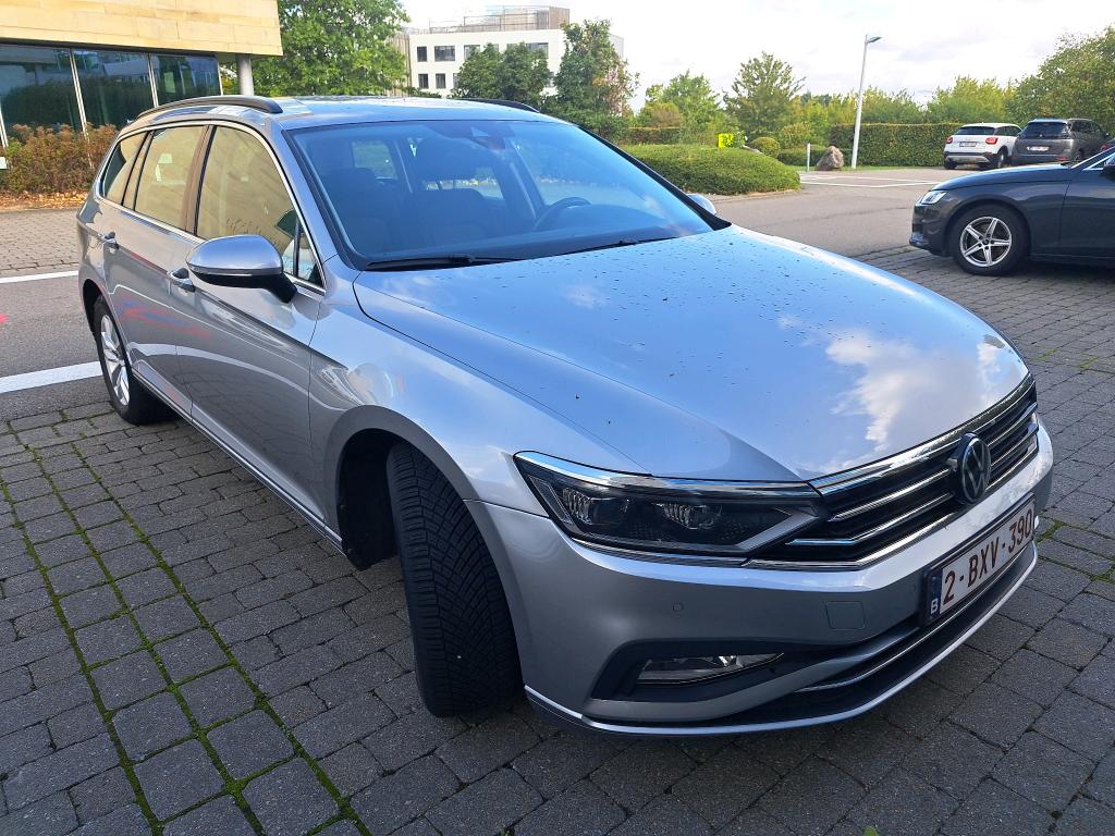 Volkswagen Passat Variant 2.0 TDI Style Business - Diesel - Automatic - 150 hp - 199.858 km