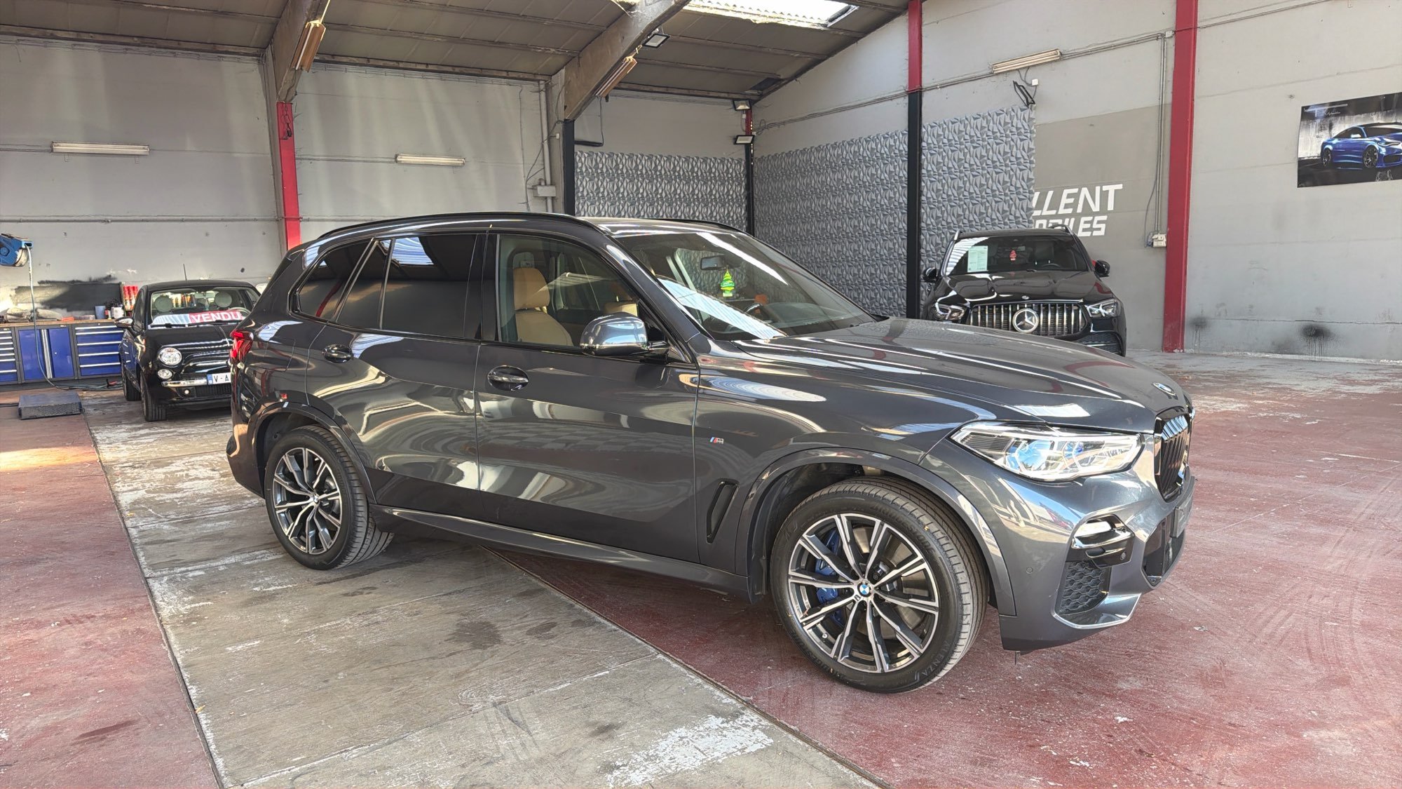 BMW X5 45e M-Pack - xDrive - Hybrid - Automatic - 285 hp - 167.898 km