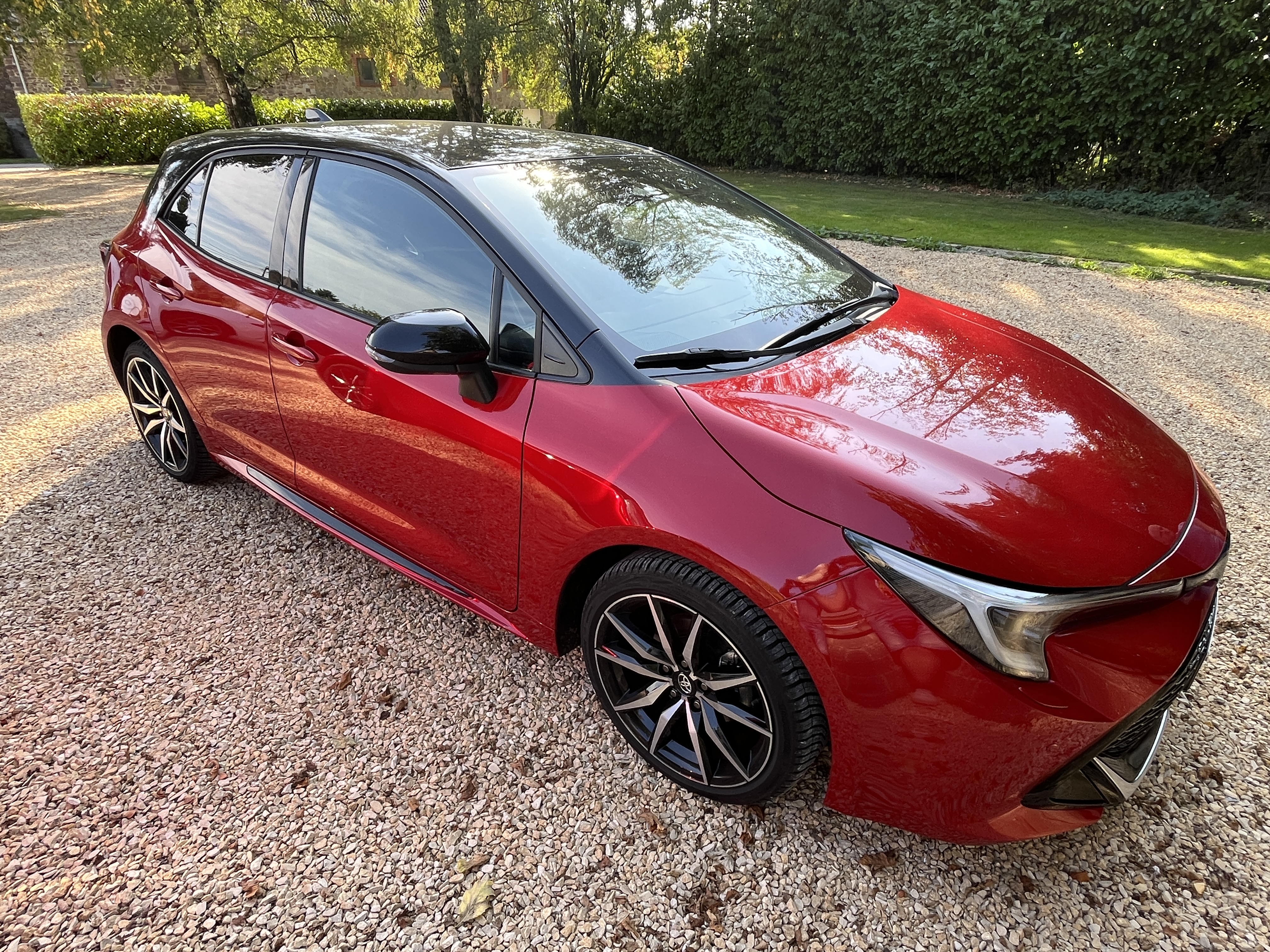 Toyota Corolla 1.8 GR-Sport - Hybrid - Automatic - 98 hp - 33.803 km
