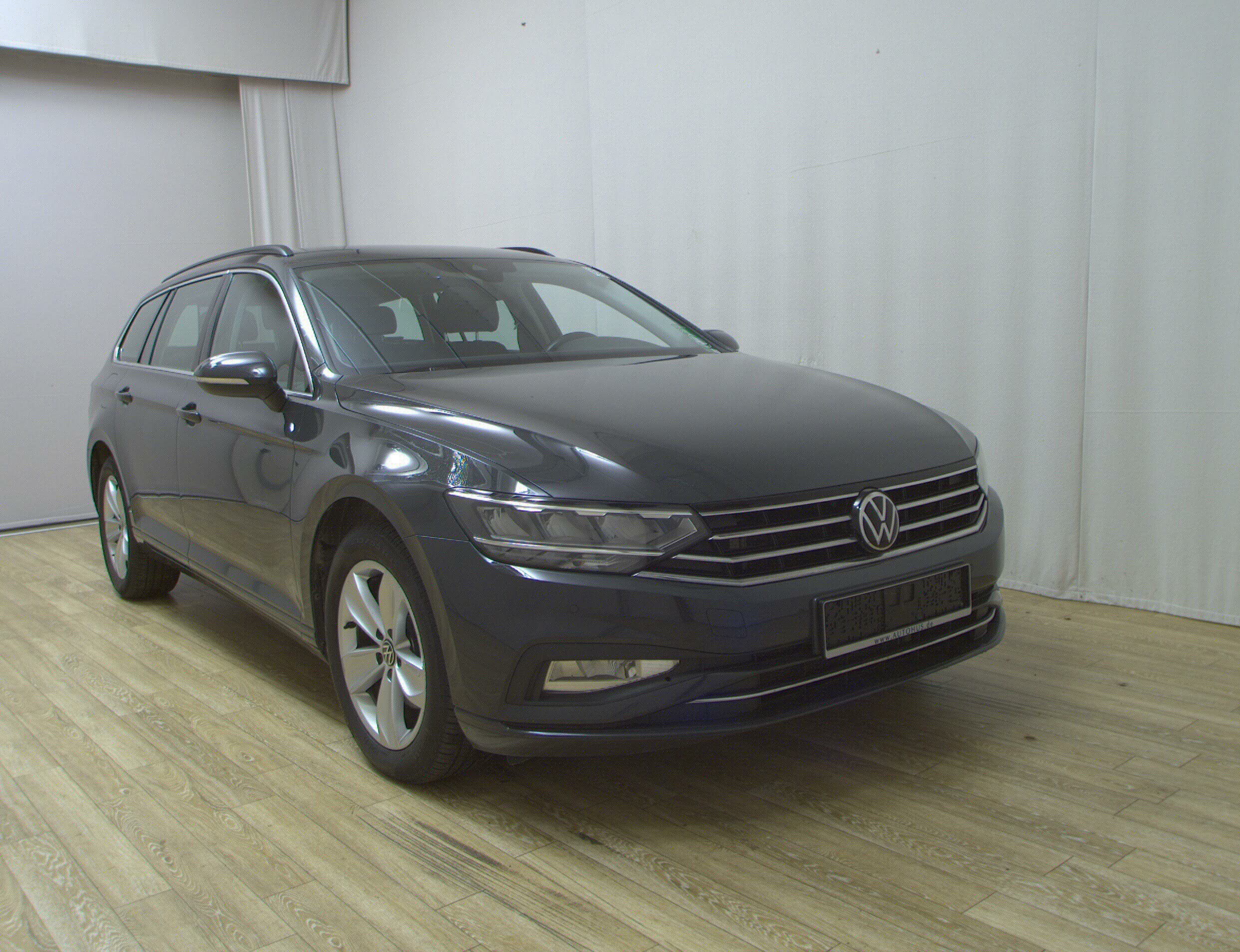 Volkswagen Passat Variant 2.0 TDI Business - Diesel - Automatic - 200 hp - 166.900 km