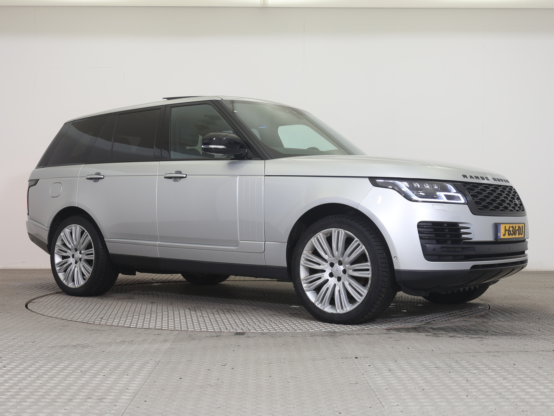 Land Rover Range Rover 2.0 P400e Autobiography - Hybrid - Automatic - 301 hp - 125.449 km