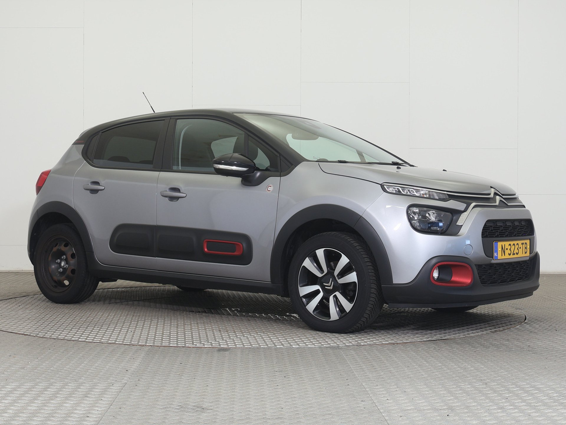 Citroën C3 1.2i C-Series - Petrol - Manual - 83 hp - 100.101 km