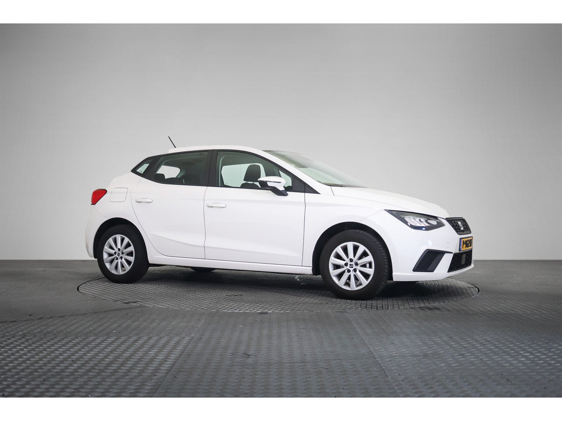 Seat Ibiza 1.0 TSI Style - Petrol - Manual - 95 hp - 122.203 km