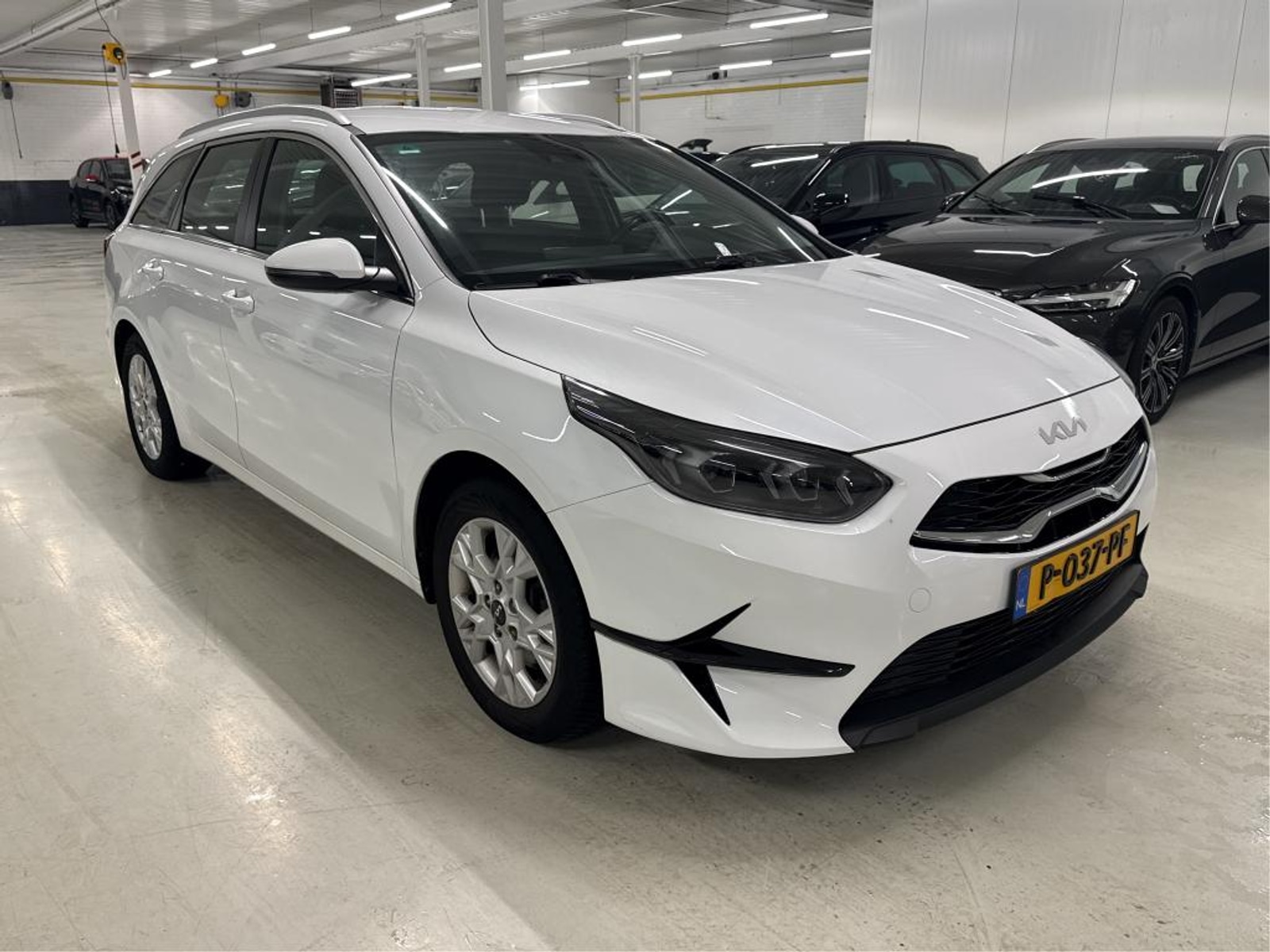 Kia Ceed SW 1.0 T-GDI DynamicLine - Petrol - Manual - 120 hp - 134.627 km