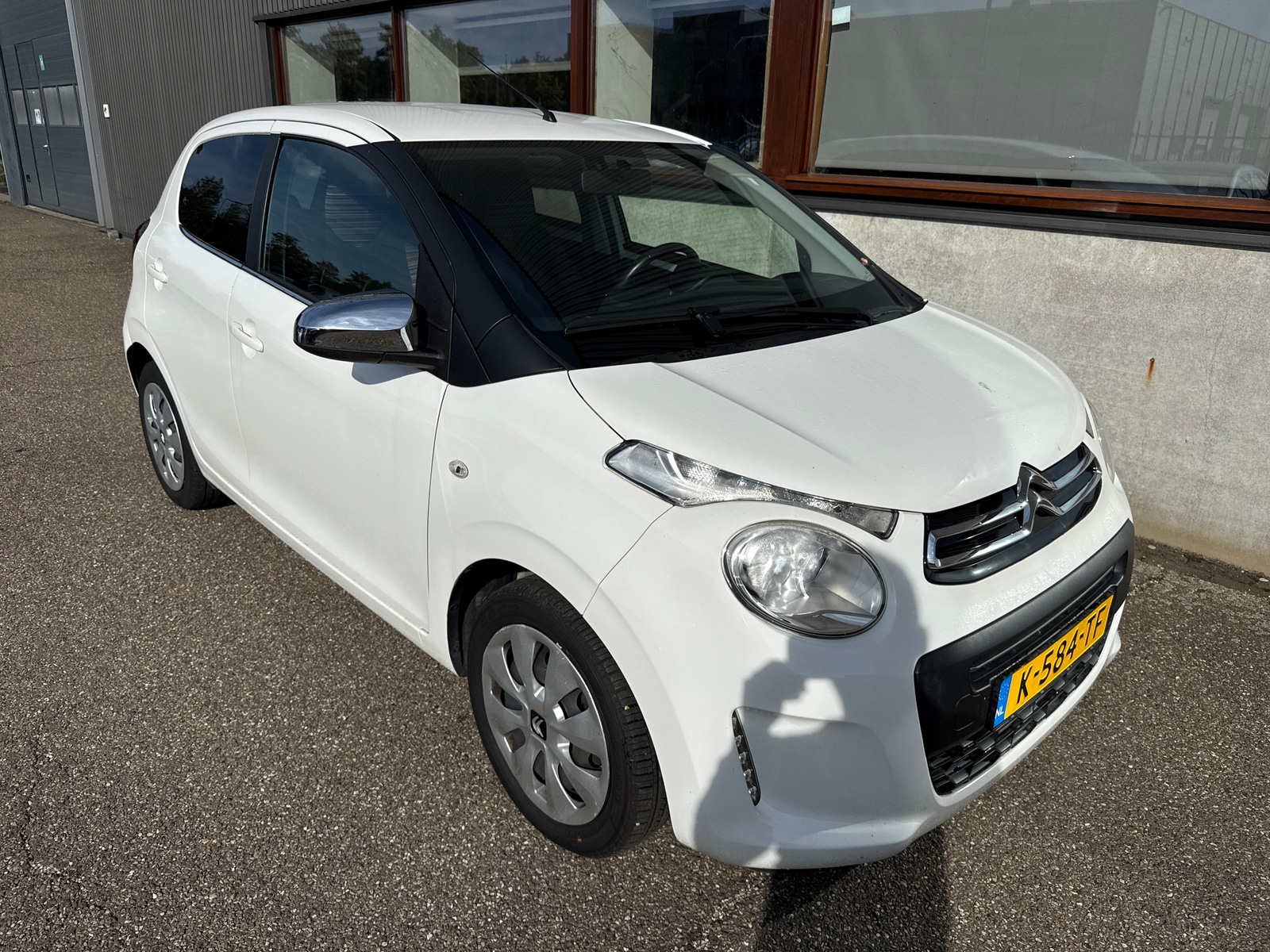 Citroën C1 1.0 VTI Feel - Petrol - Manual - 72 hp - 53.073 km