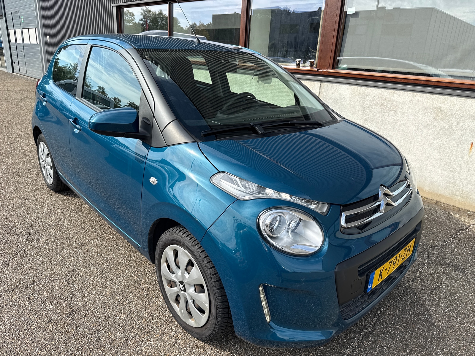 Citroën C1 1.0 VTI Feel - Petrol - Manual - 72 hp - 45.863 km