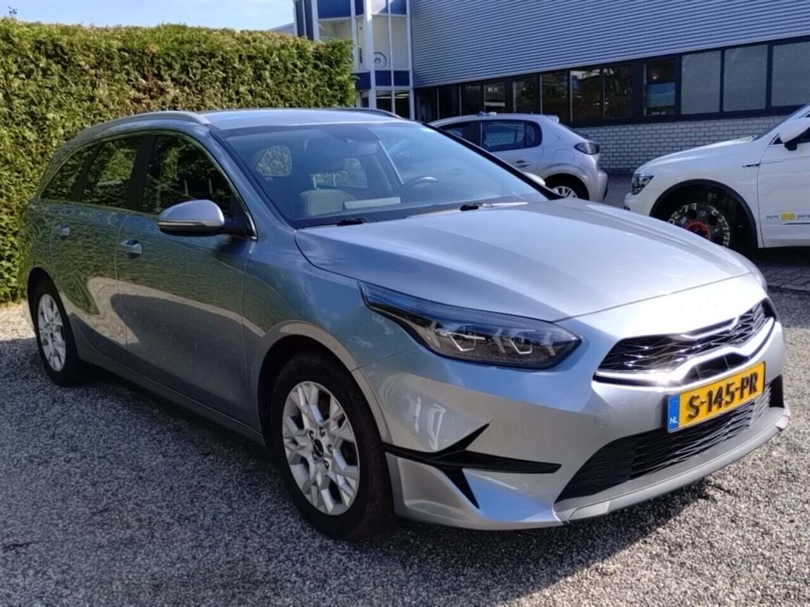 Kia Ceed SW 1.0 T-GDI DynamicLine - Petrol - Manual - 120 hp - 99.357 km