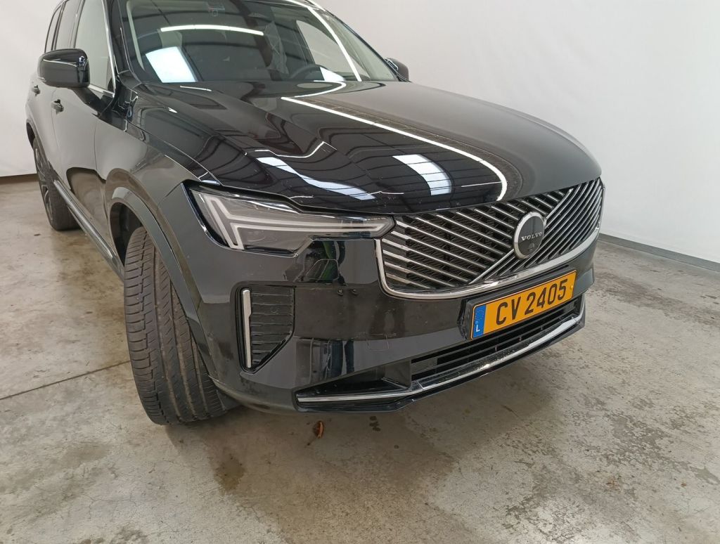 Volvo XC90 T8 Ultra Bright - AWD - Hybrid - Automatic - 310 hp - 17.676 km