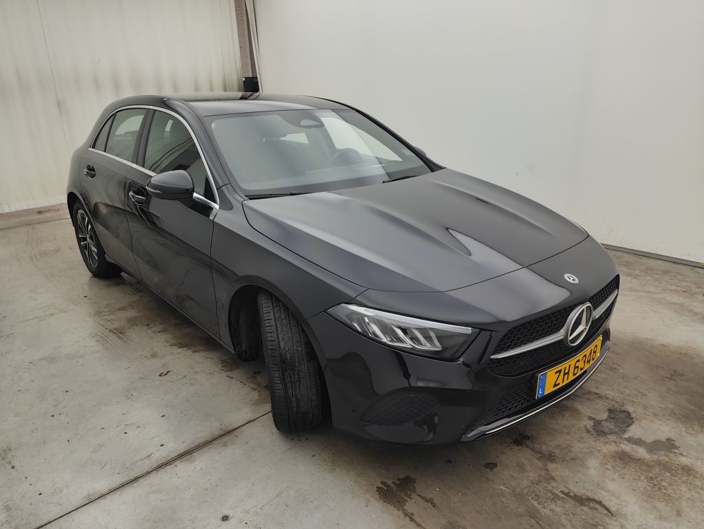Mercedes-Benz A 180 Luxury Line - Petrol - Automatic - 136 hp - 59.436 km