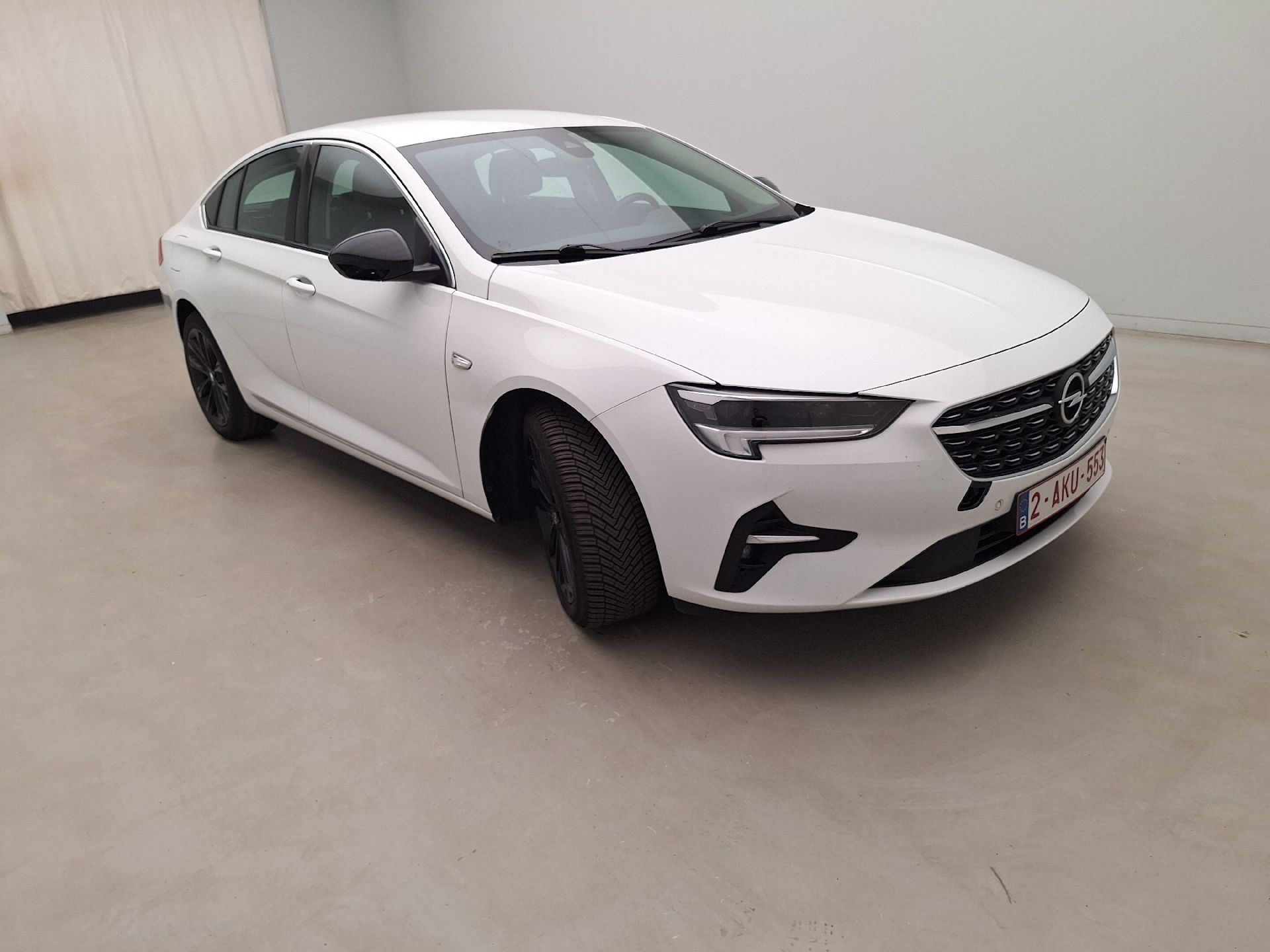 Opel Insignia 1.5d Business - Diesel - Manual - 1224 hp - 98.447 km