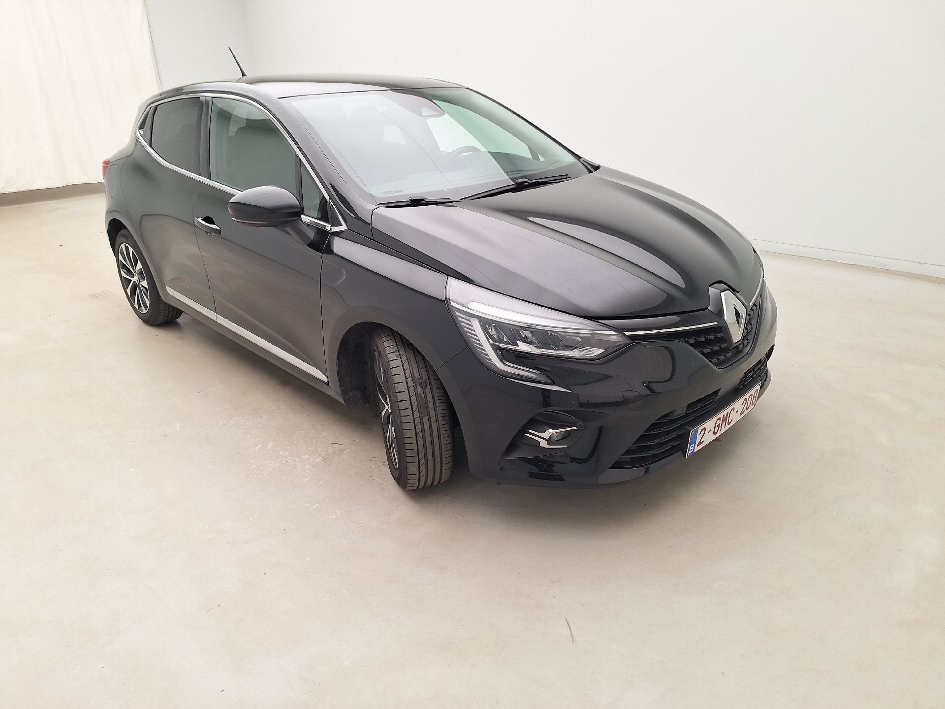 Renault Clio 1.0 - Petrol - Manual - 101 hp - 57.139 km