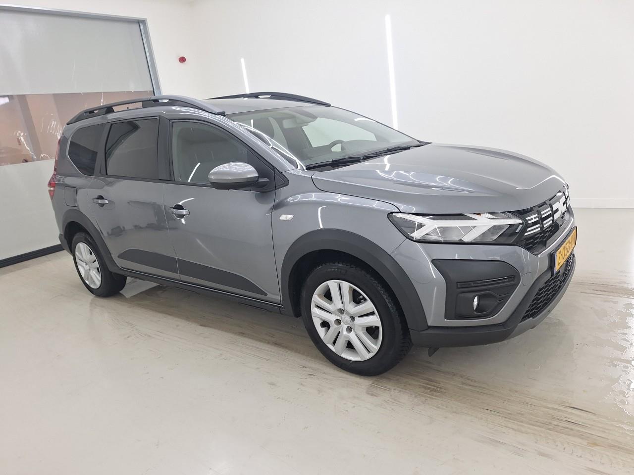 Dacia Jogger 1.0 TCe Expression - Petrol - Manual - 110 hp - 42.018 km