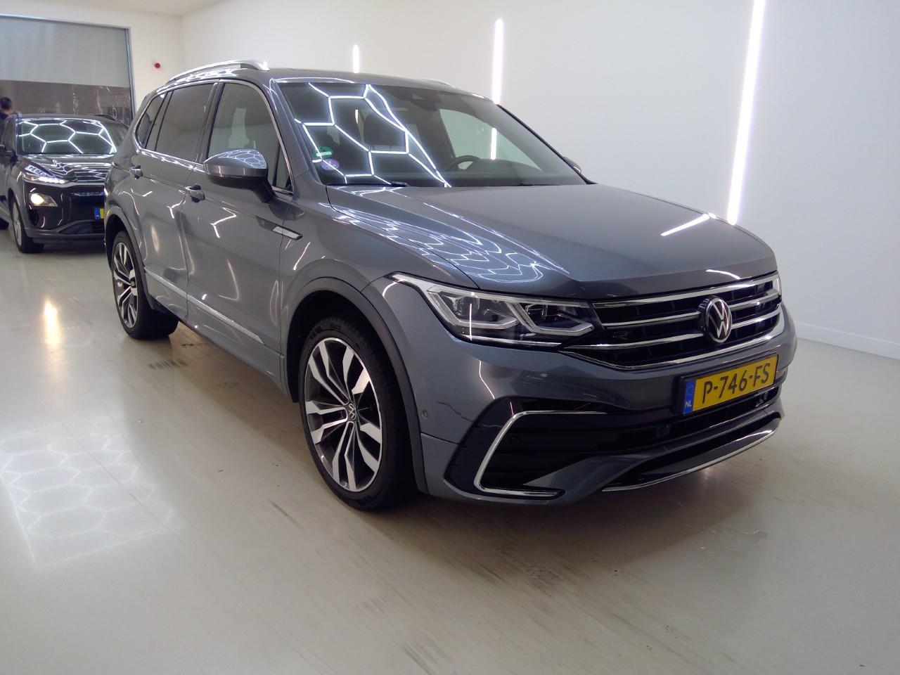 Volkswagen Tiguan Allspace 1.5 TSI R-Line - Petrol - Automatic - 150 hp - 151.263 km