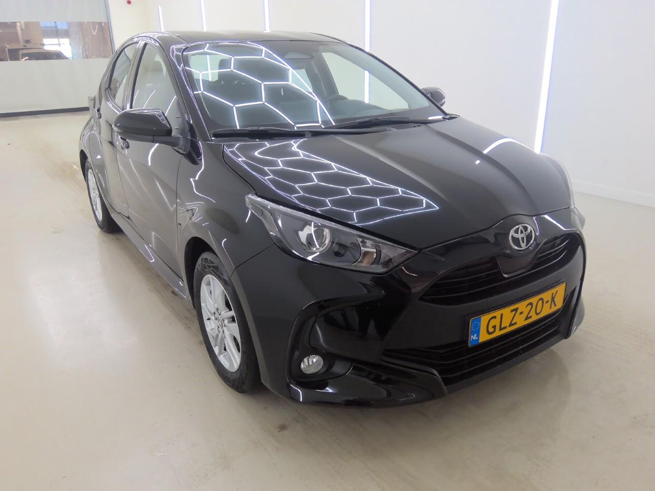 Toyota Yaris 1.5 Active - Hybrid - Automatic - 92 hp - 35.987 km