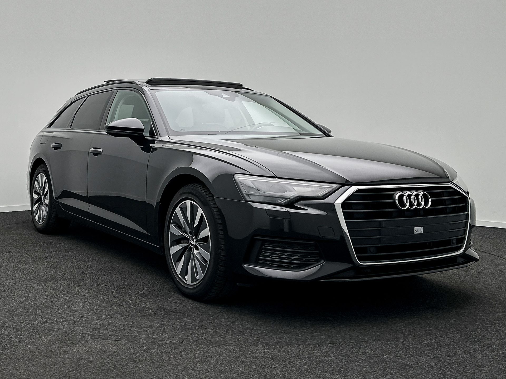 Audi A6 Avant 35 TDI Business - Diesel - Automatic - 163 hp - 188.390 km