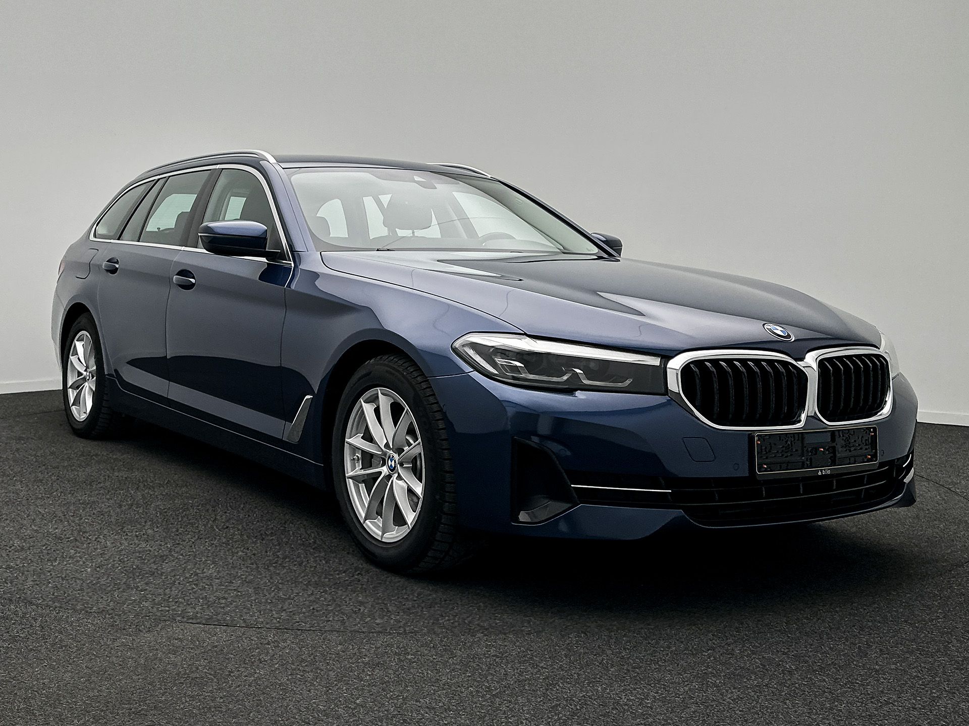 BMW 5 Series Touring 518d - Diesel - Automatic - 136 hp - 172.688 km