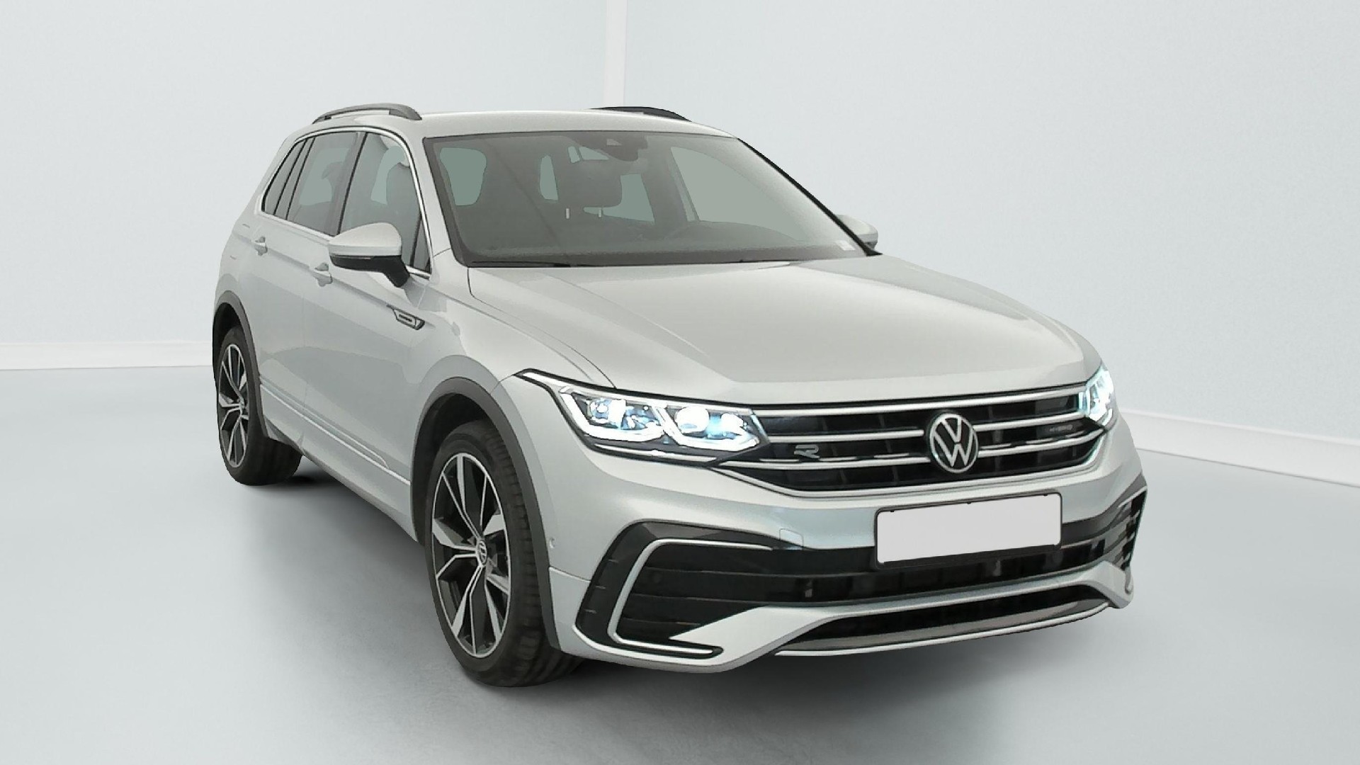 Volkswagen Tiguan 1.4 R-Line - Hybrid - Automatic - 150 hp - 35.475 km