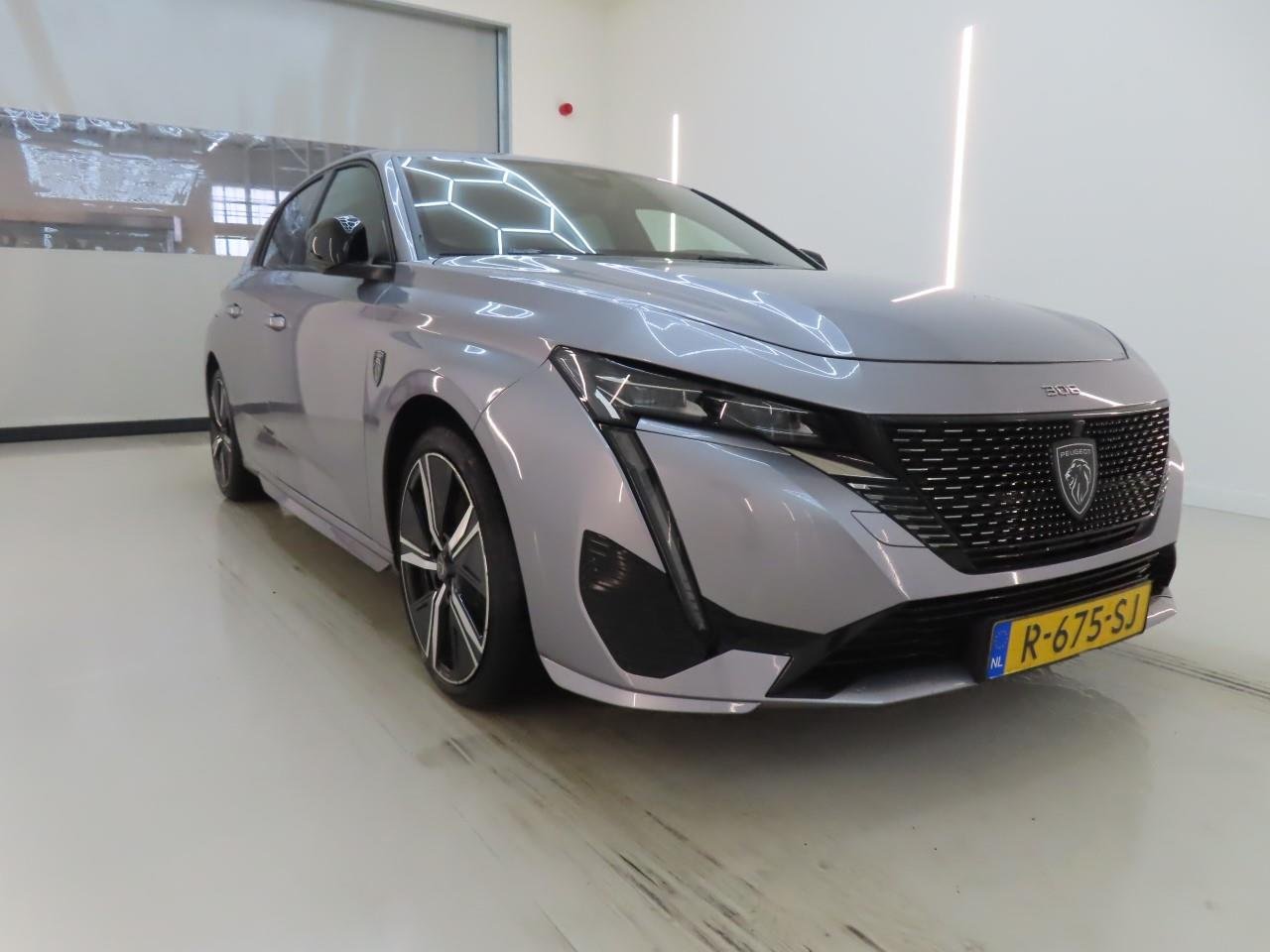 Peugeot 308 1.6 GT - Hybrid - Automatic - 180 hp - 86.543 km