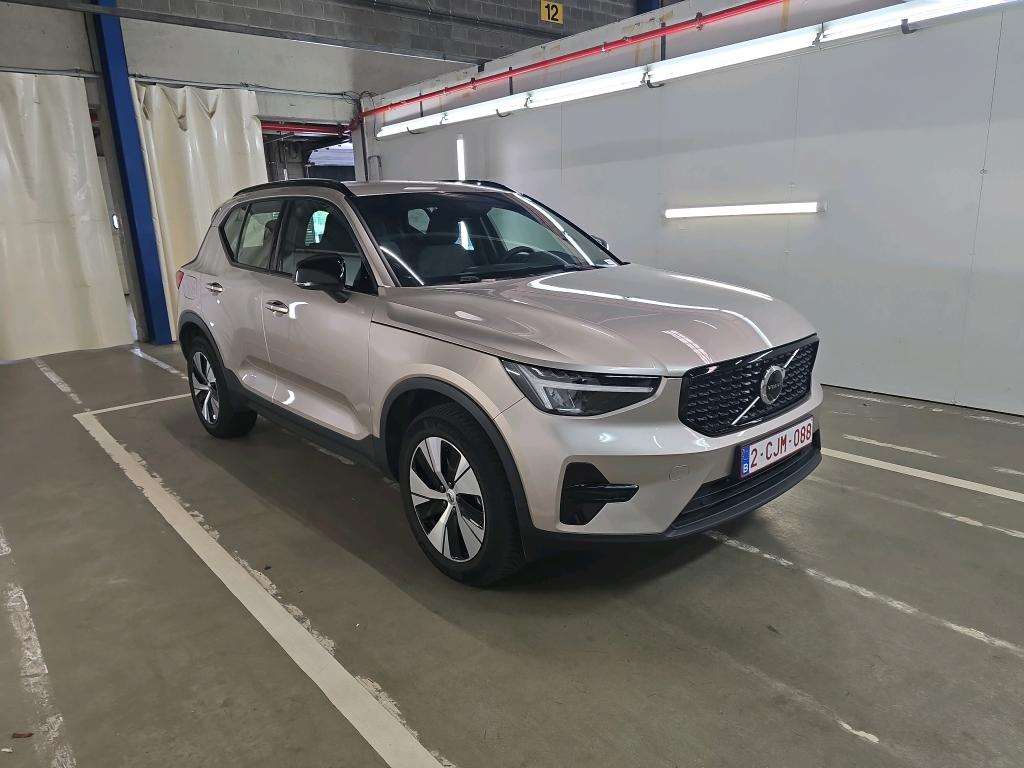Volvo XC40 1.5 T4 Plus Dark - Hybrid - Automatic - 129 hp - 38.327 km