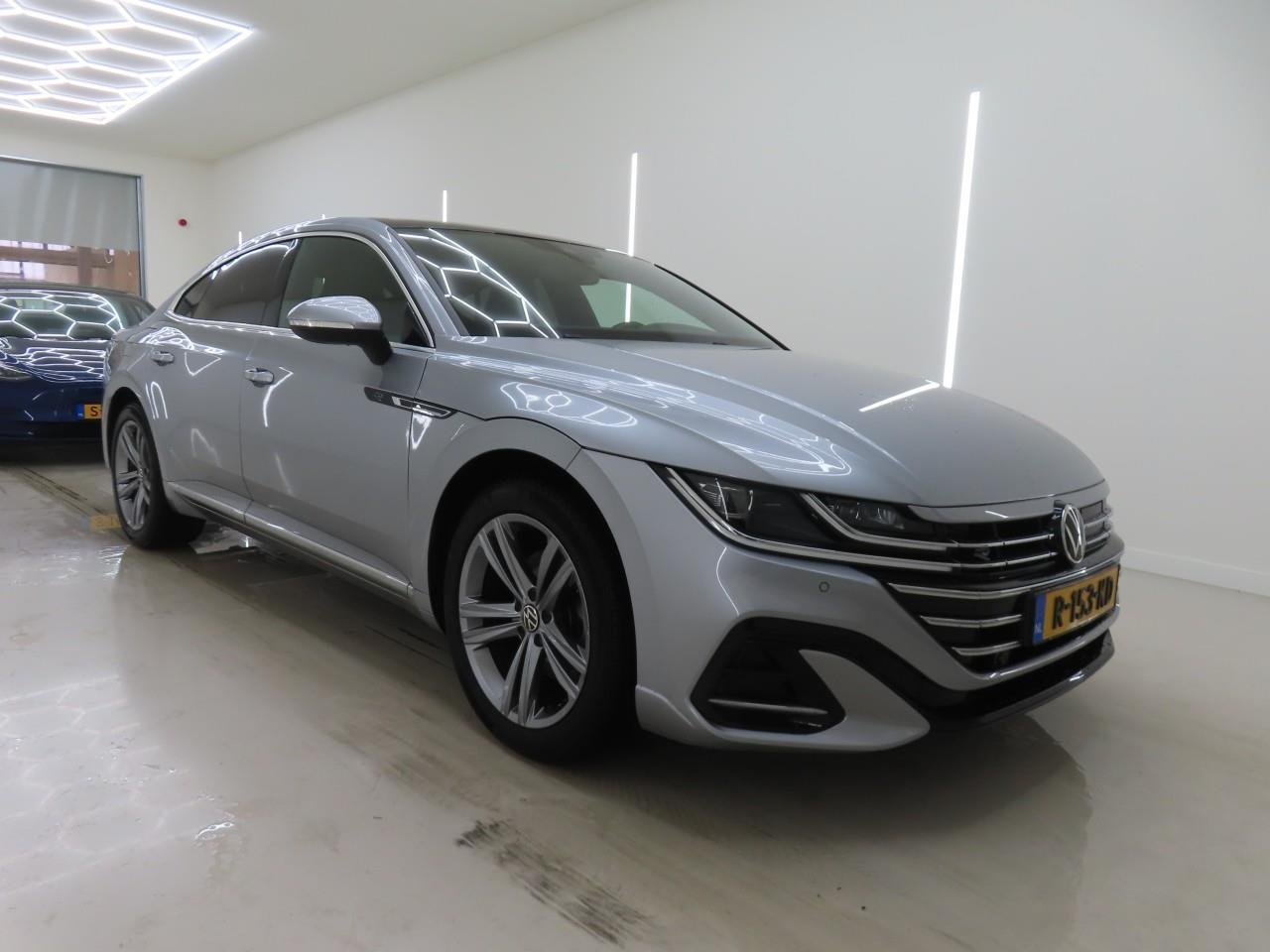 Volkswagen Arteon 1.4 R-Line - Hybrid - Automatic - 156 hp - 70.938 km