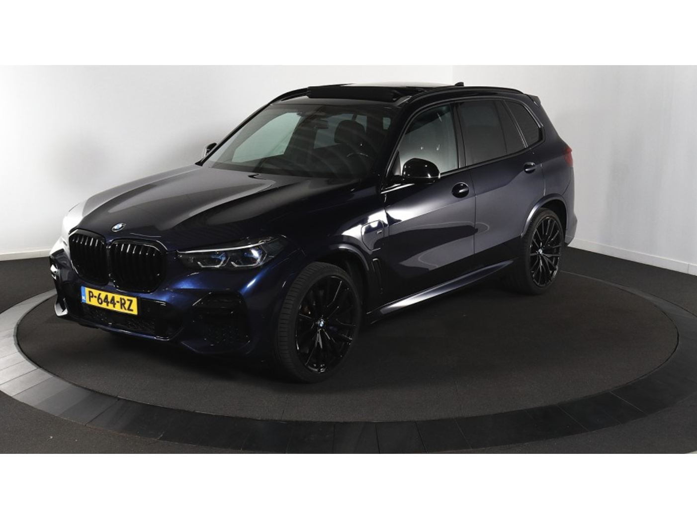 BMW X5 45e High Executive - xDrive - Hybrid - Automatic - 286 hp - 152.311 km