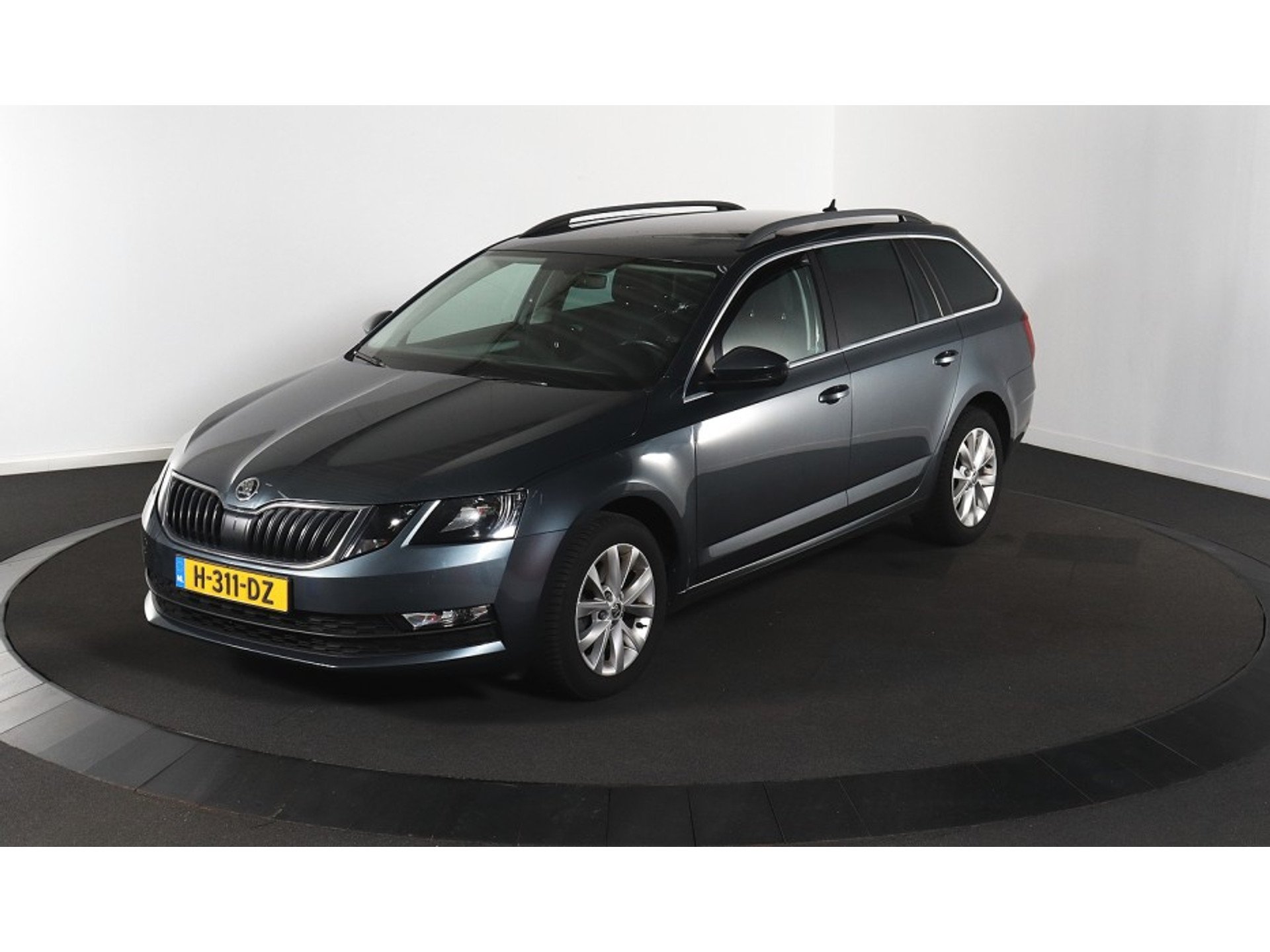 Skoda Octavia Combi 1.6 TDI Clever - Diesel - Automatic - 116 hp - 161.295 km