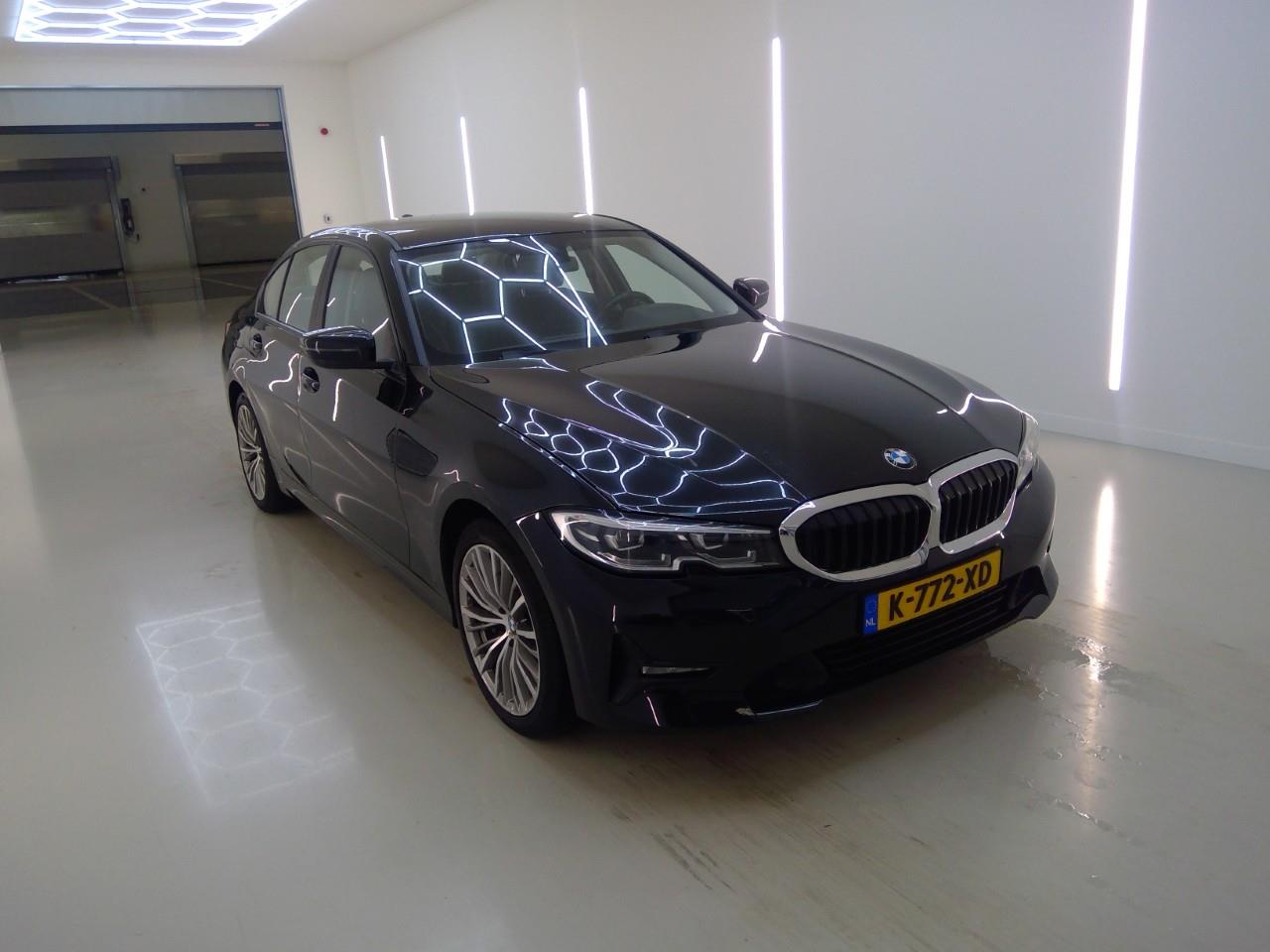BMW 3 Series 330e High Executive - Hybrid - Automatic - 184 hp - 137.585 km