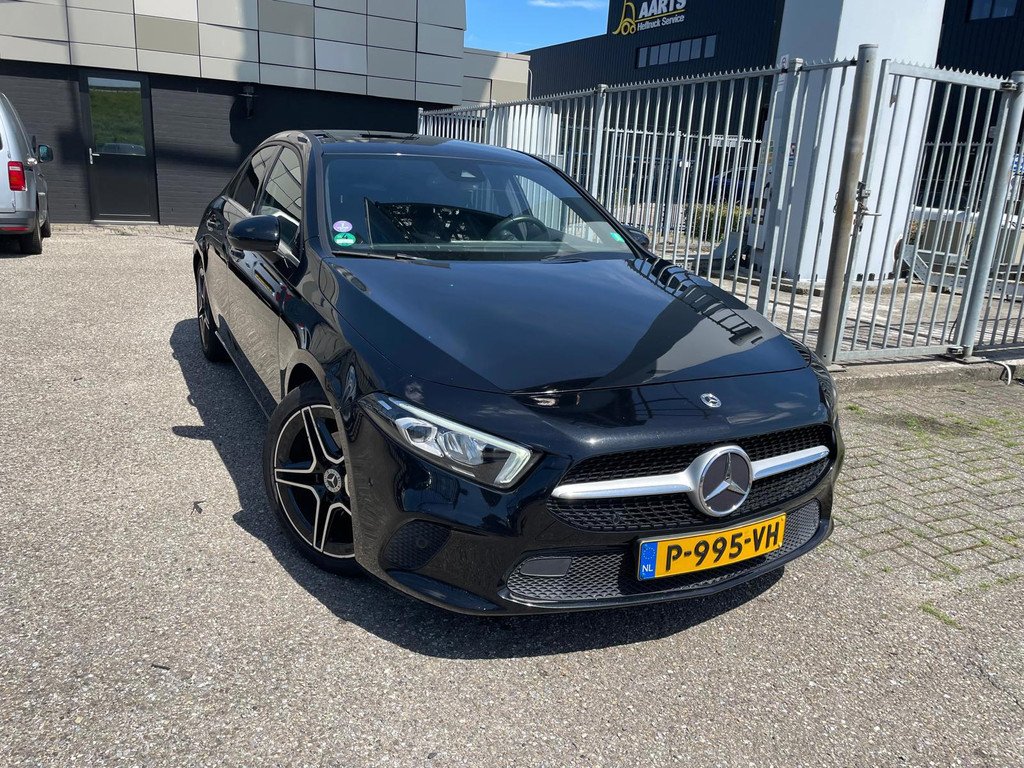 Mercedes-Benz A 180 Business Line - Petrol - Automatic - 136 hp - 76.448 km