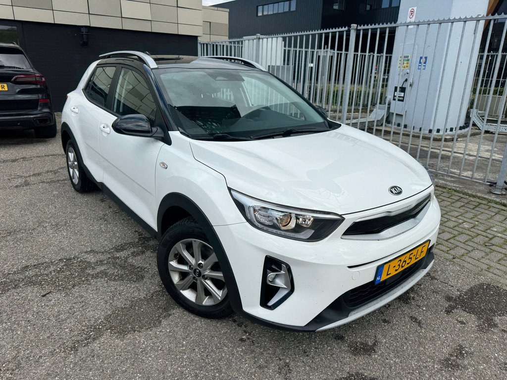 Kia Stonic 1.0 T-GDI DynamicLine - Petrol - Manual - 99 hp - 64.052 km