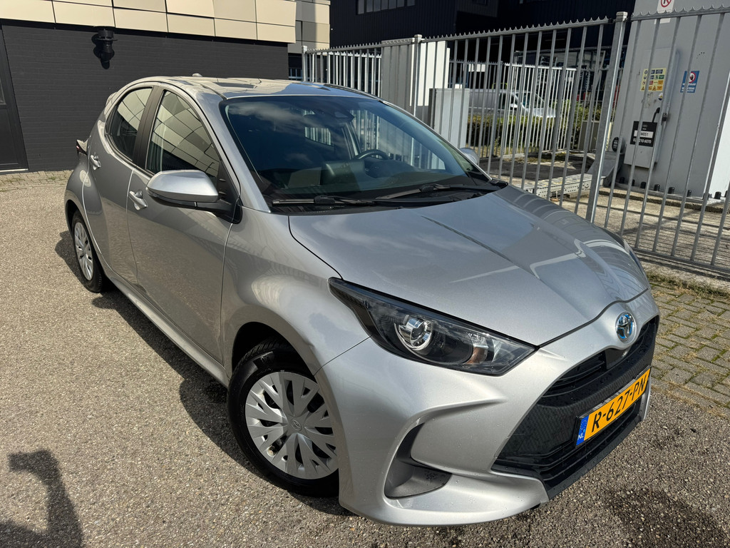 Toyota Yaris 1.5 Active - Hybrid - Automatic - 92 hp - 59.328 km