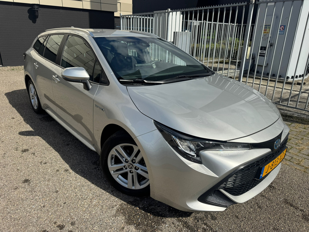 Toyota Corolla Touring Sports 1.8 Business - Hybrid - Automatic - 98 hp - 106.048 km