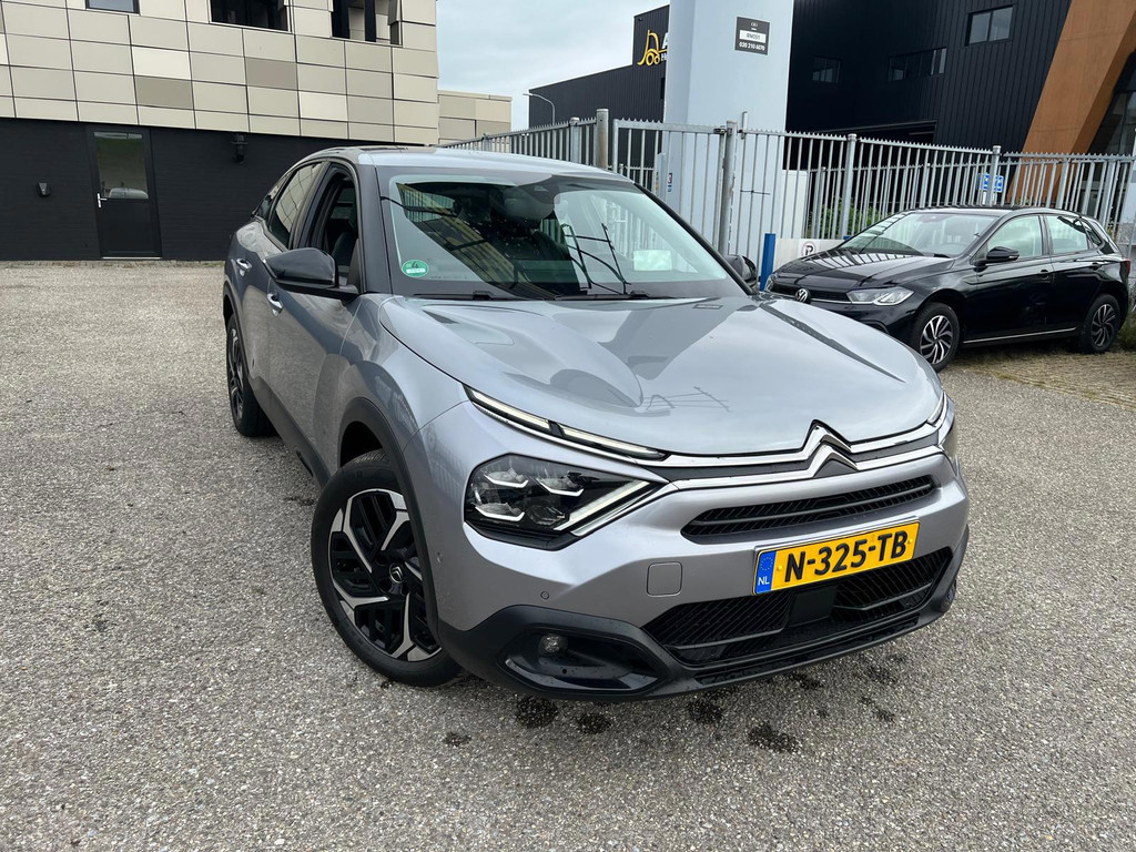 Citroën C4 1.2i Business Plus - Petrol - Automatic - 131 hp - 138.605 km