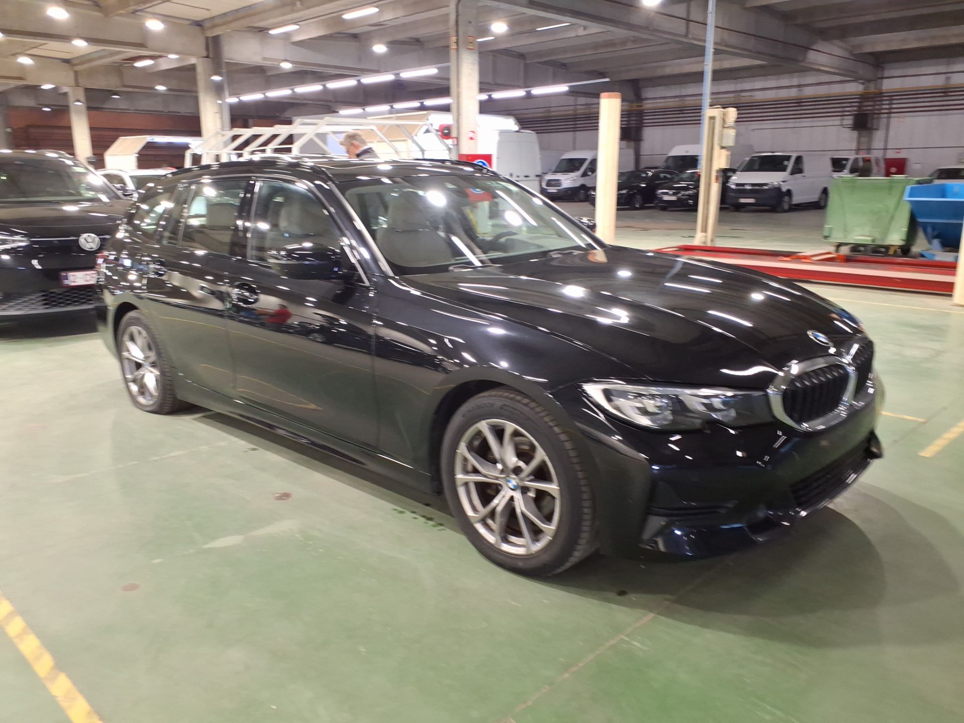 BMW 3 Series Touring 318d - Diesel - Automatic - 150 hp - 81.509 km