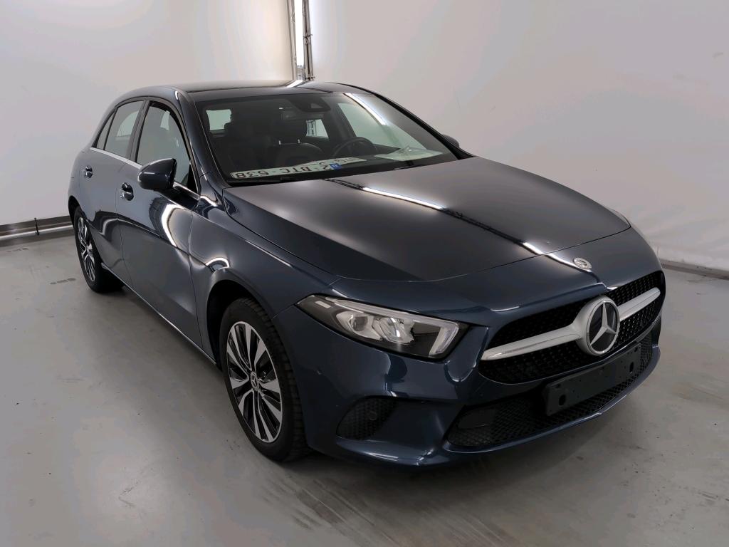Mercedes-Benz A 250e Business Solution - Hybrid - Automatic - 160 hp - 82.247 km