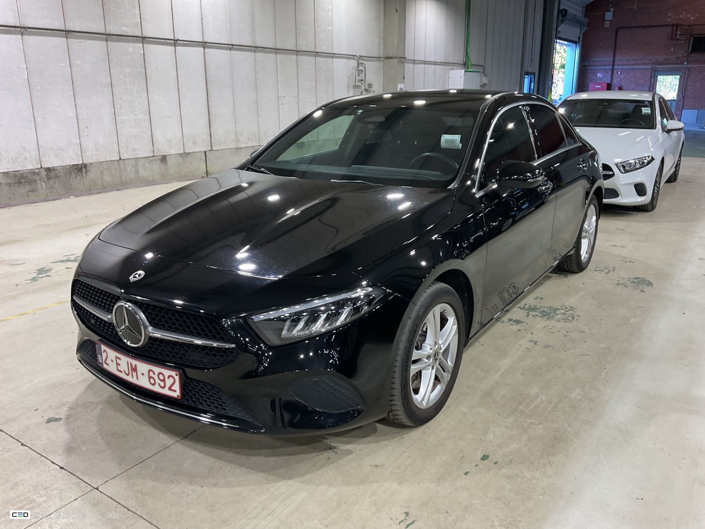 Mercedes-Benz A 250e Luxury Line - Hybrid - Automatic - 163 hp - 91.852 km
