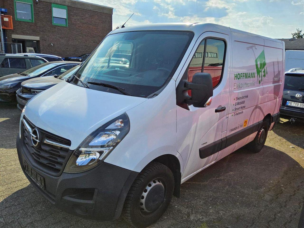 Opel Movano L1H1 2.3 - Diesel - Manual - 149 hp - 45.297 km