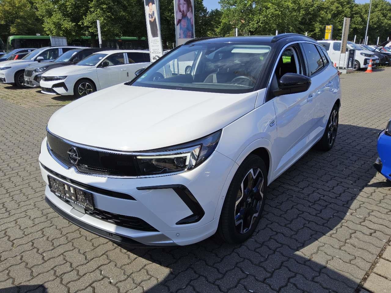 Opel Grandland 1.6 Elegance - Hybrid - Automatic - 181 hp - 95.538 km