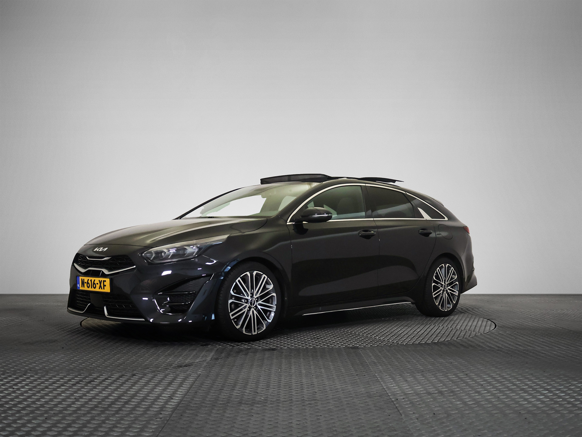 Kia ProCeed 1.5 T-GDI GT-PlusLine - Petrol - Automatic - 159 hp - 94.519 km