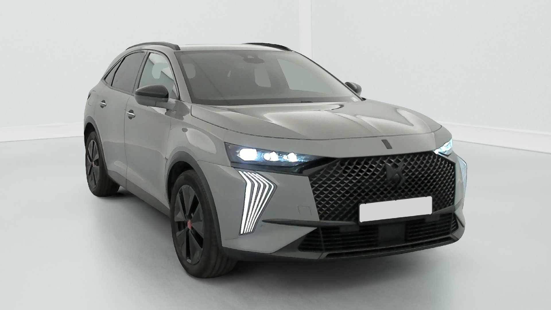 DS DS7 Crossback Performance Line + - Hybrid - Automatic - 200 hp - 23.664 km
