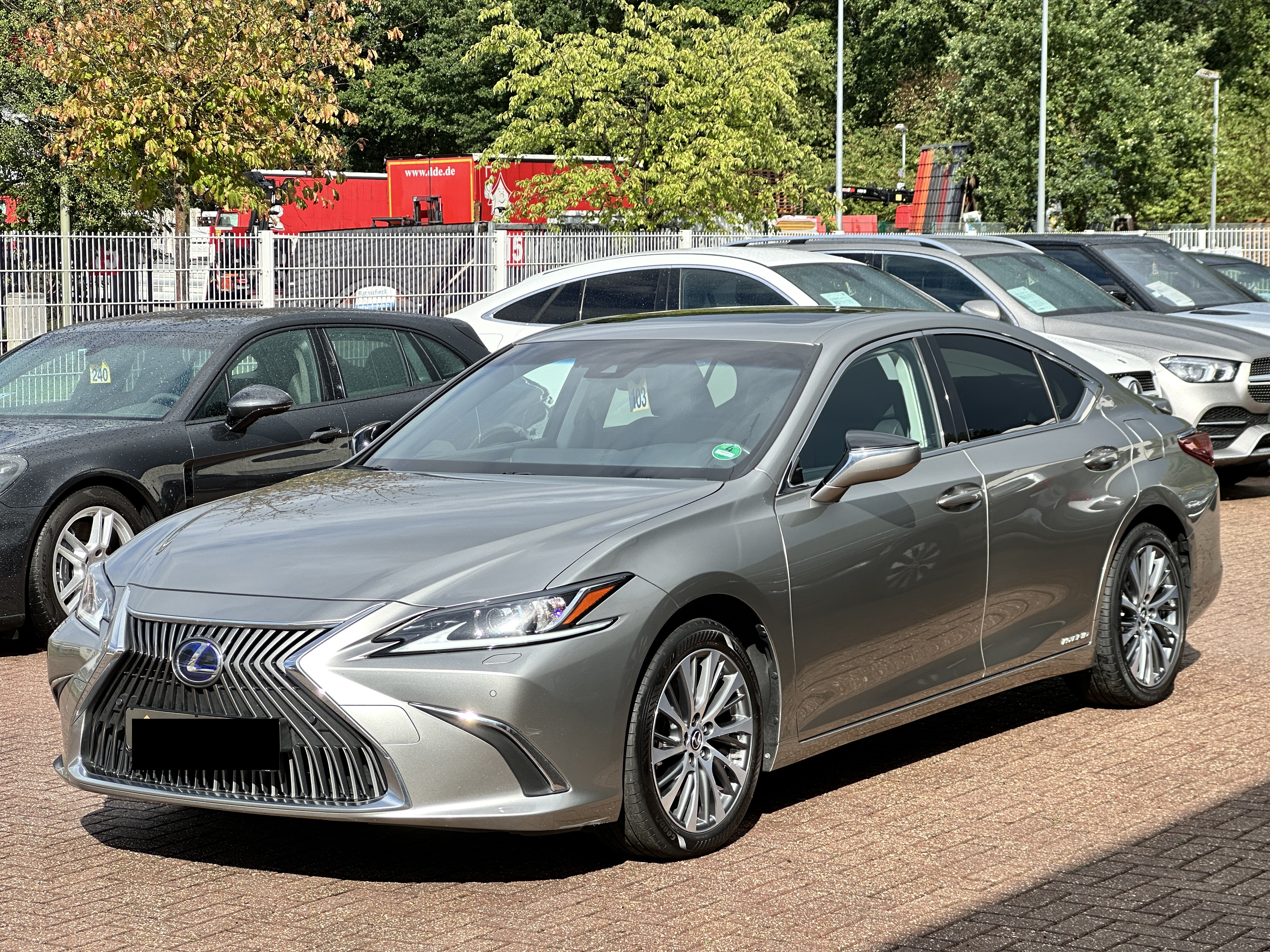 Lexus ES 300h Executive - Hybrid - Automatic - 178 hp - 84.315 km