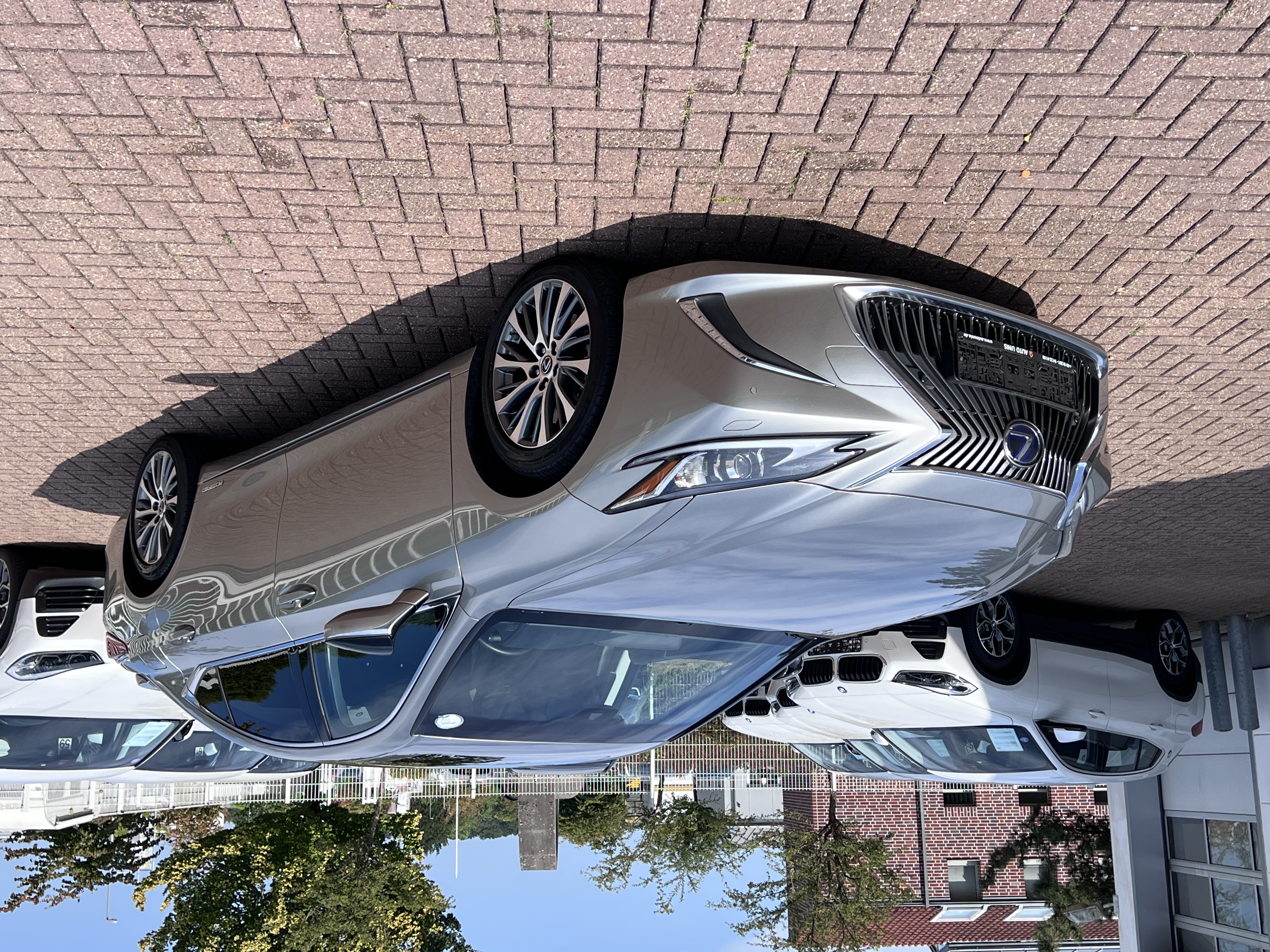 Lexus ES 300h Executive - Hybrid - Automatic - 178 hp - 52.375 km