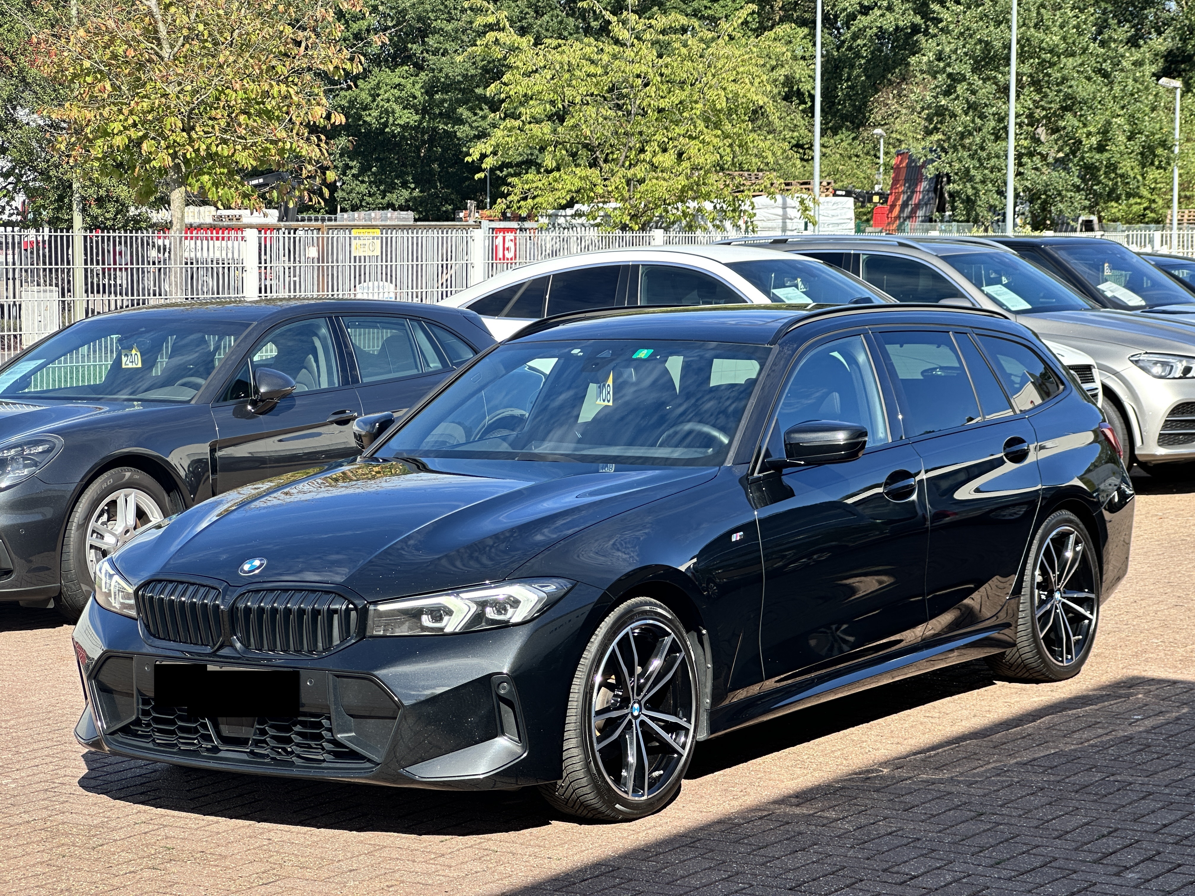 BMW 3 Series Touring 320d M Sport - xDrive - Diesel - Automatic - 190 hp - 145.708 km
