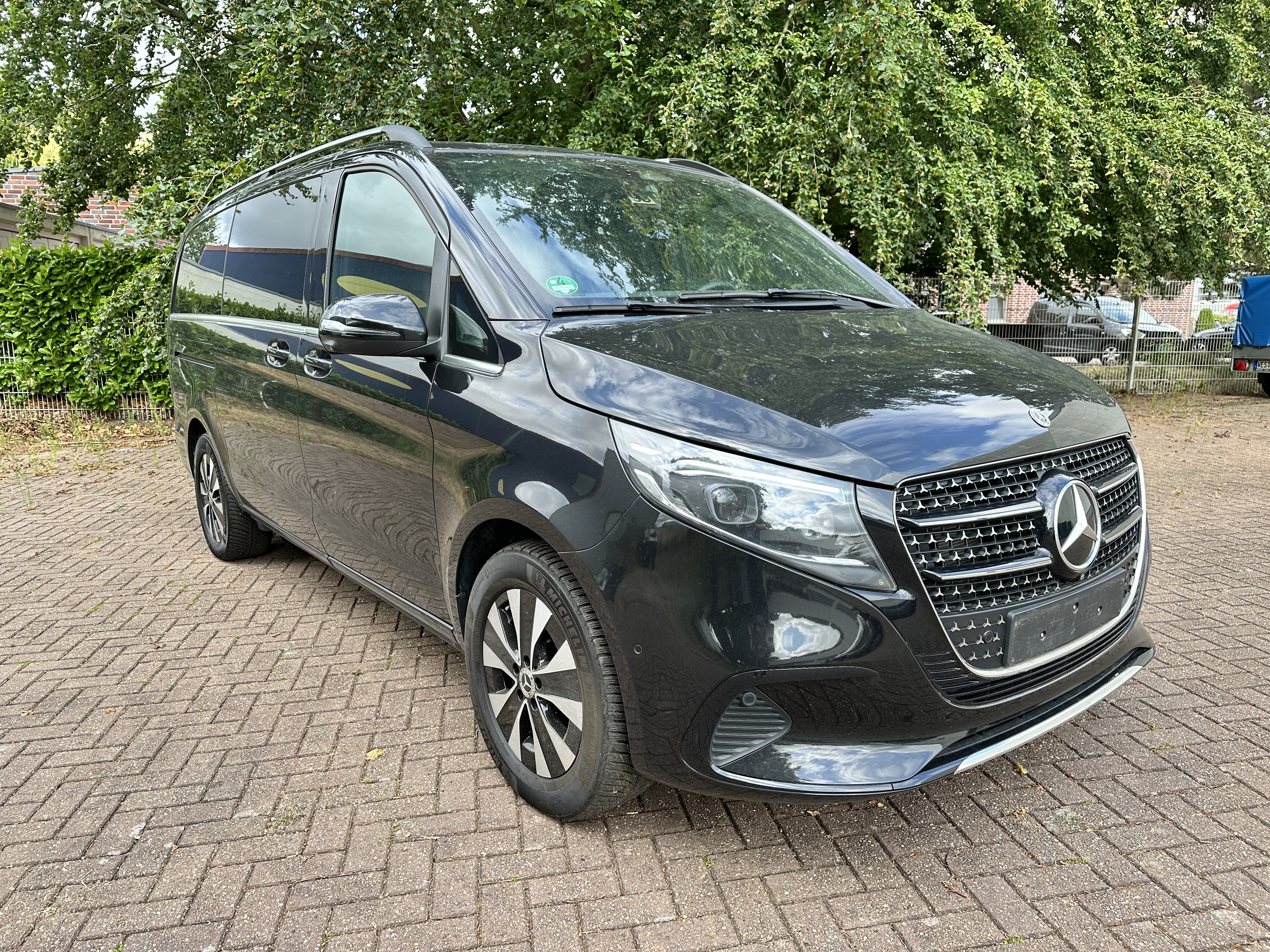 Mercedes-Benz V 250 Avantgarde - Diesel - Automatic - 190 hp - 16.629 km