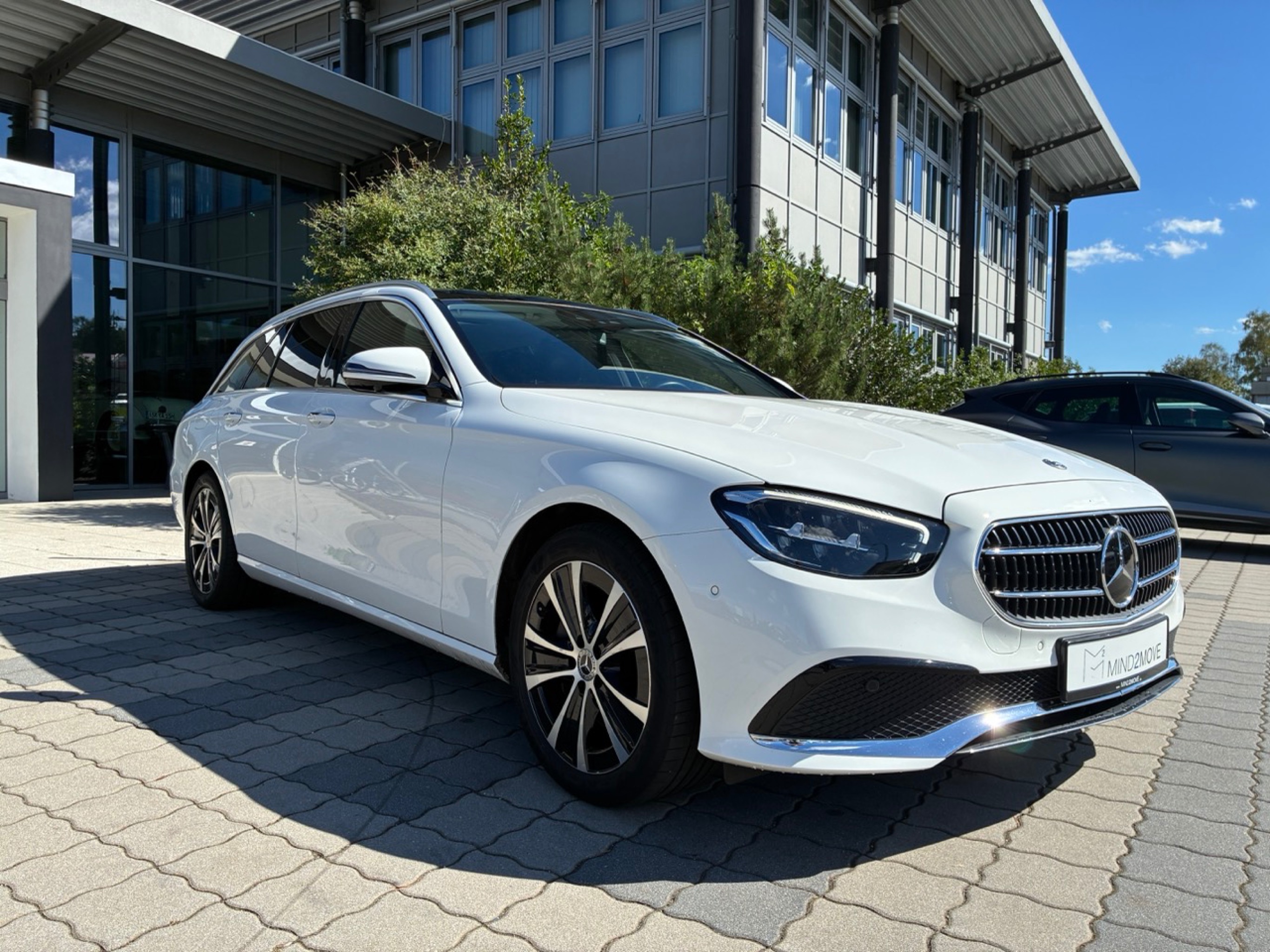 Mercedes-Benz E Break 300 Avantgarde - Hybrid - Automatic - 211 hp - 69.692 km