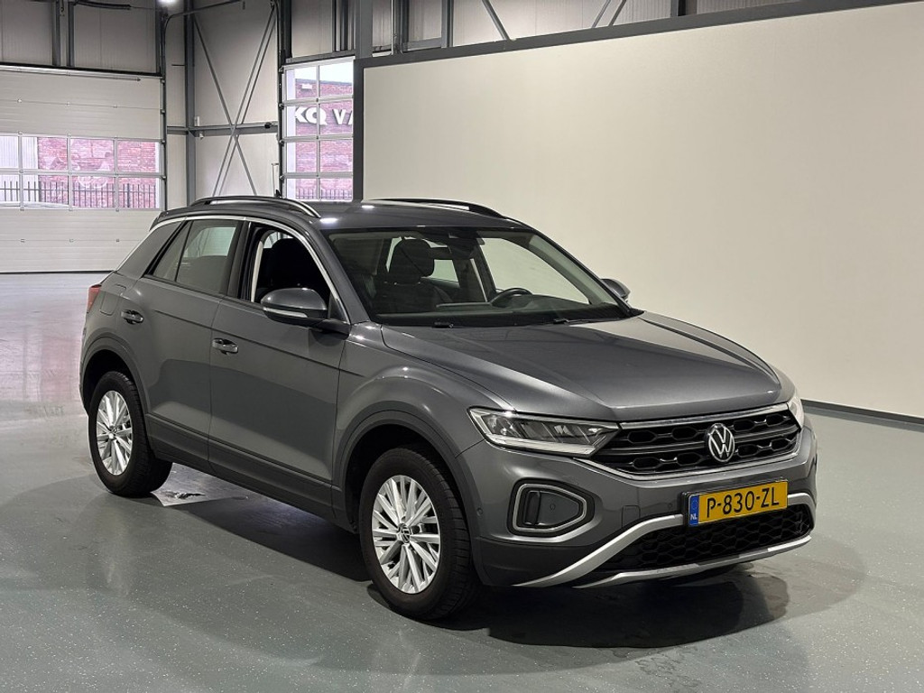 Volkswagen T-ROC 1.5 TSI Life Business - Petrol - Automatic - 150 hp - 116.046 km