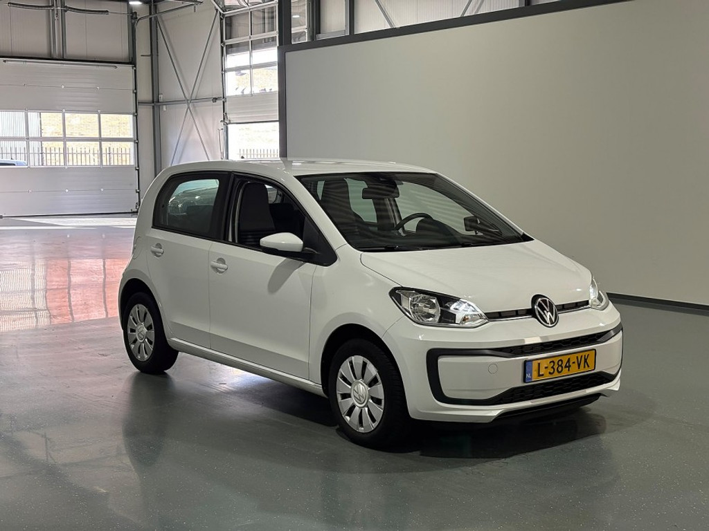 Volkswagen Up! 1.0 - Petrol - Manual - 65 hp - 141.175 km