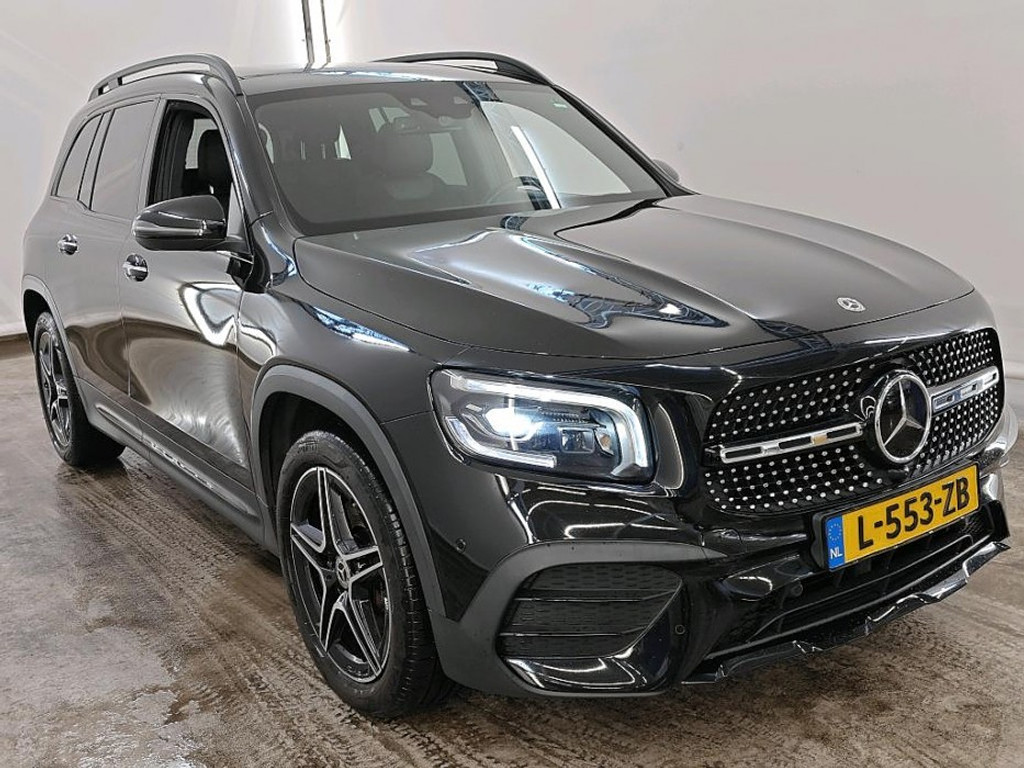 Mercedes-Benz GLB 200 Business Solution AMG - Petrol - Automatic - 163 hp - 129.906 km